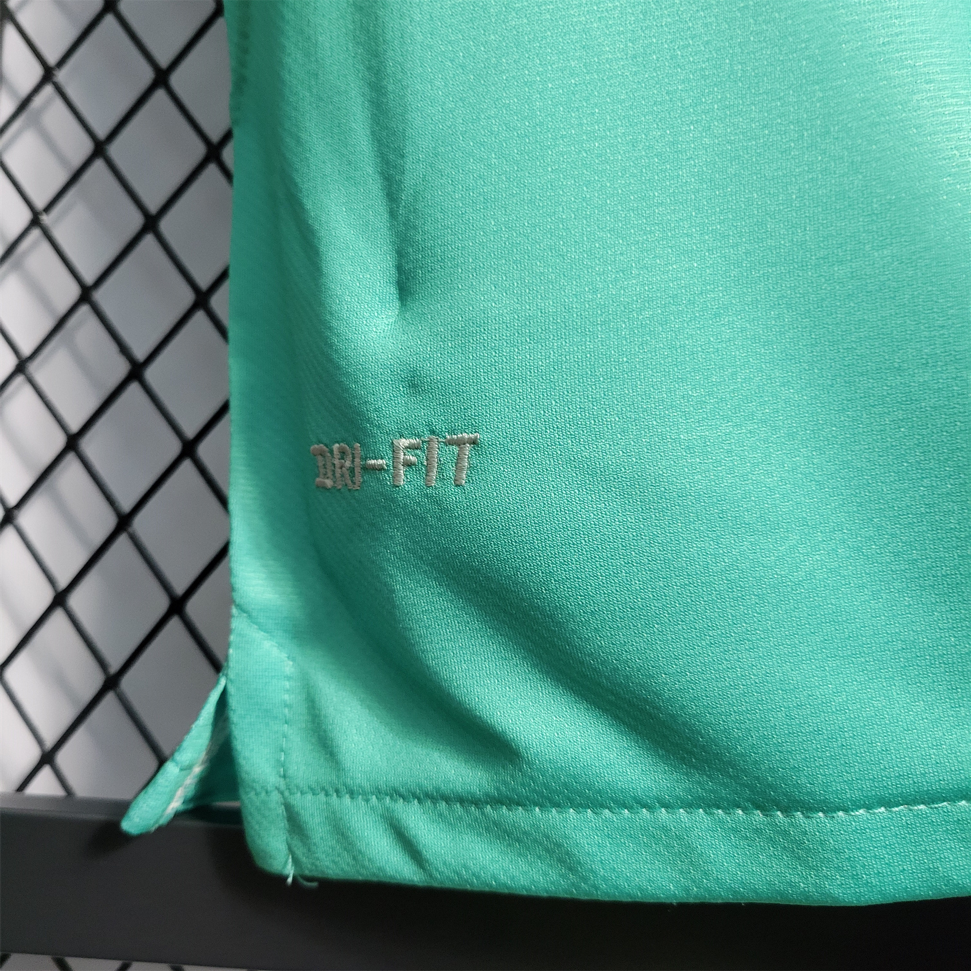 B.A.R.S.A Retro 10-11 Away Stadium Jersey - SOCCERDEALSHOP