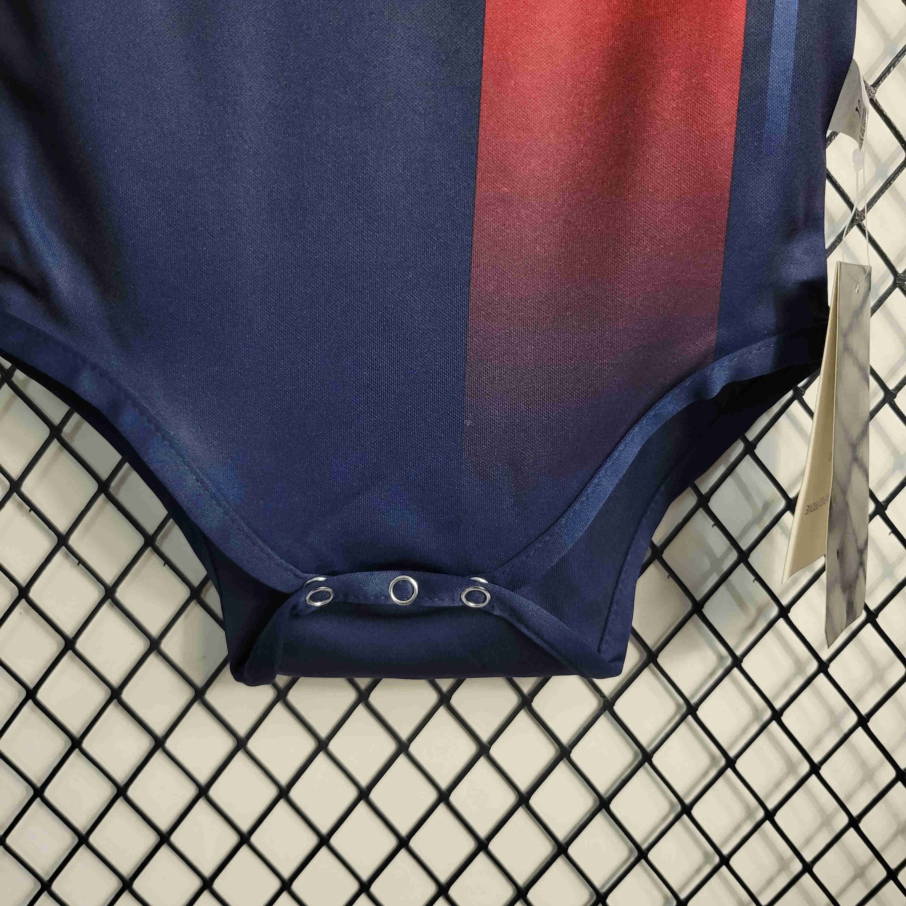 Paris Saint-Germain PSG 23/24 Home Baby Kit - SOCCERDEALSHOP