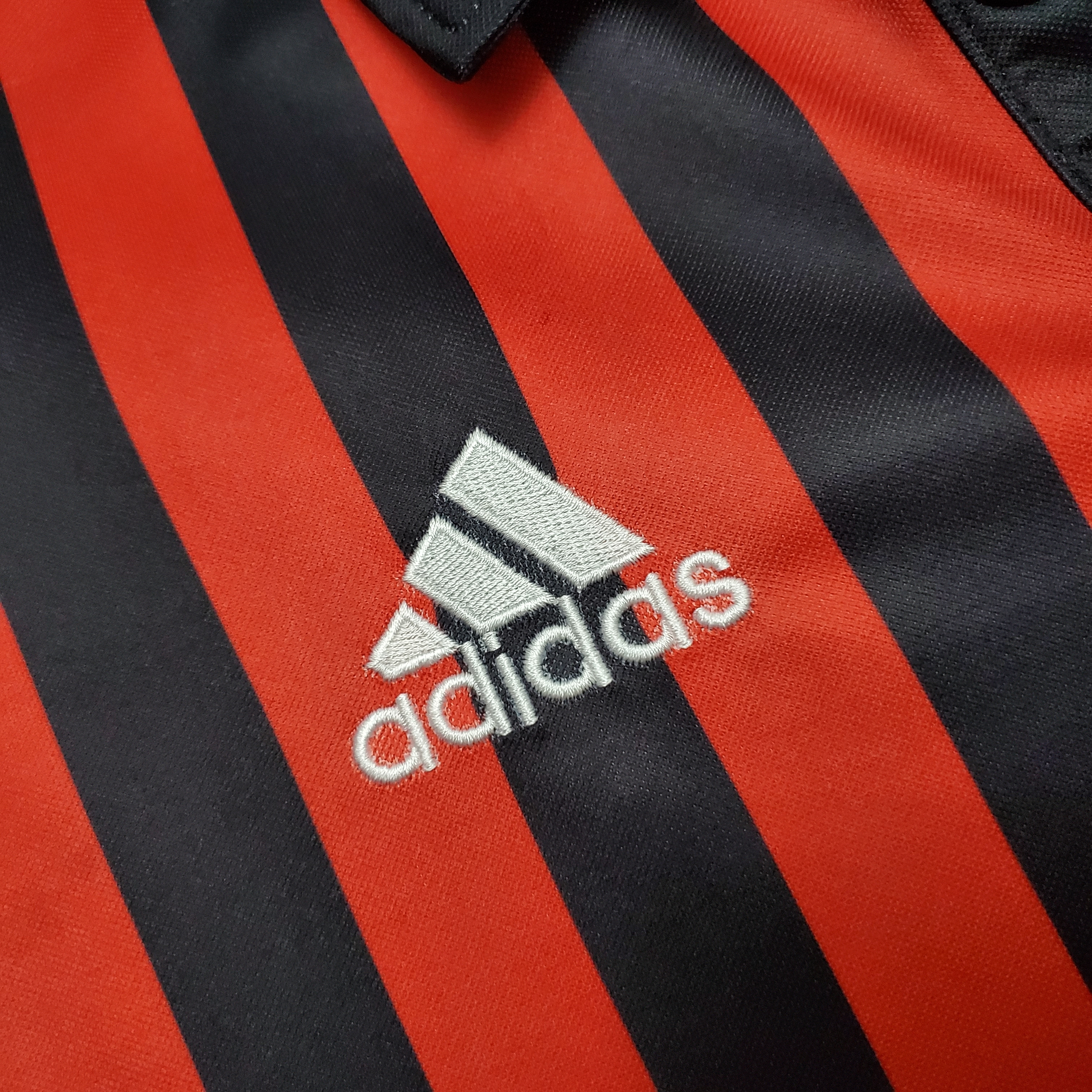 Retro AC Milan 99-00 Home Stadium Jersey - SOCCERDEALSHOP