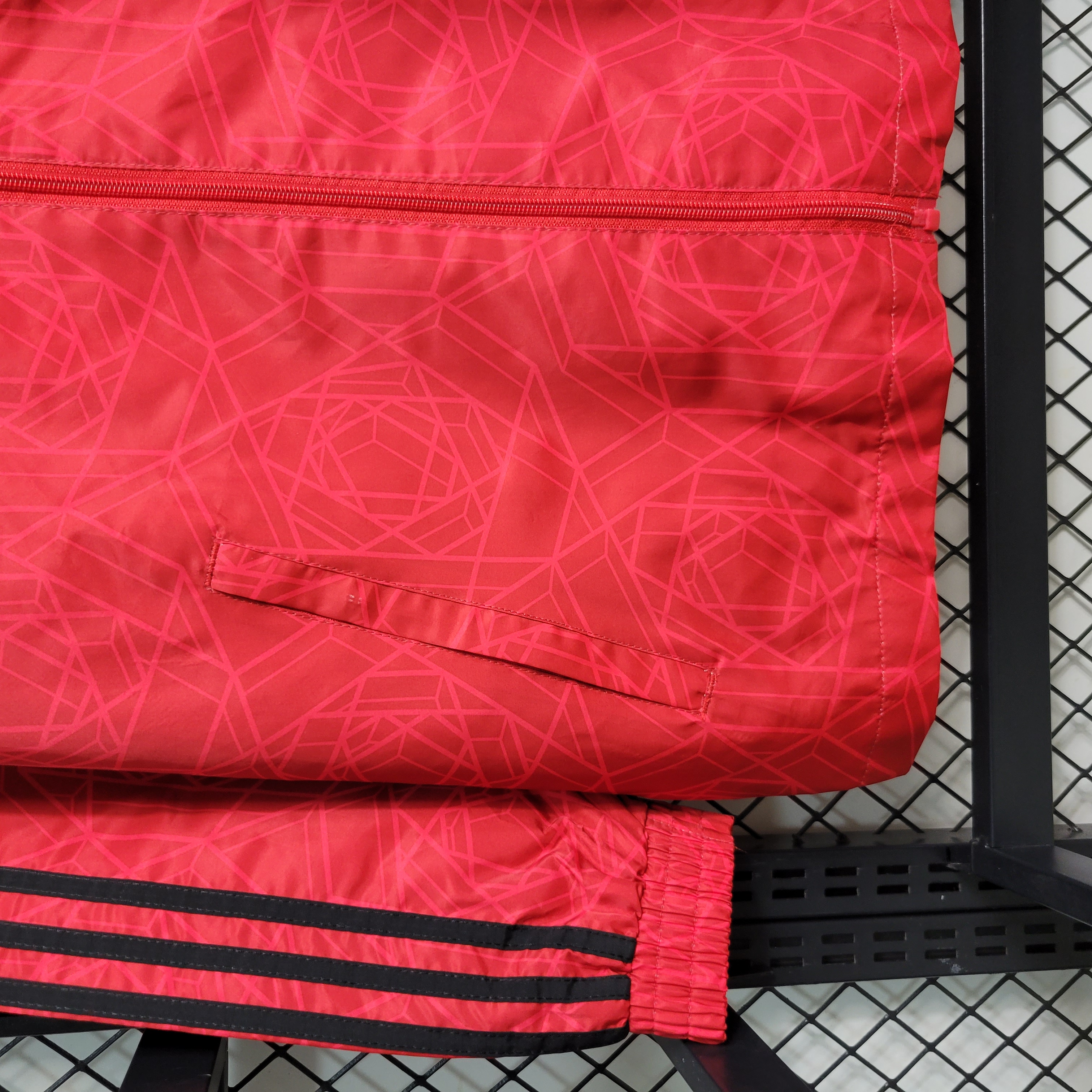 Manchester United 23-24 DNA Windbreaker Jacket - Red - SOCCERDEALSHOP