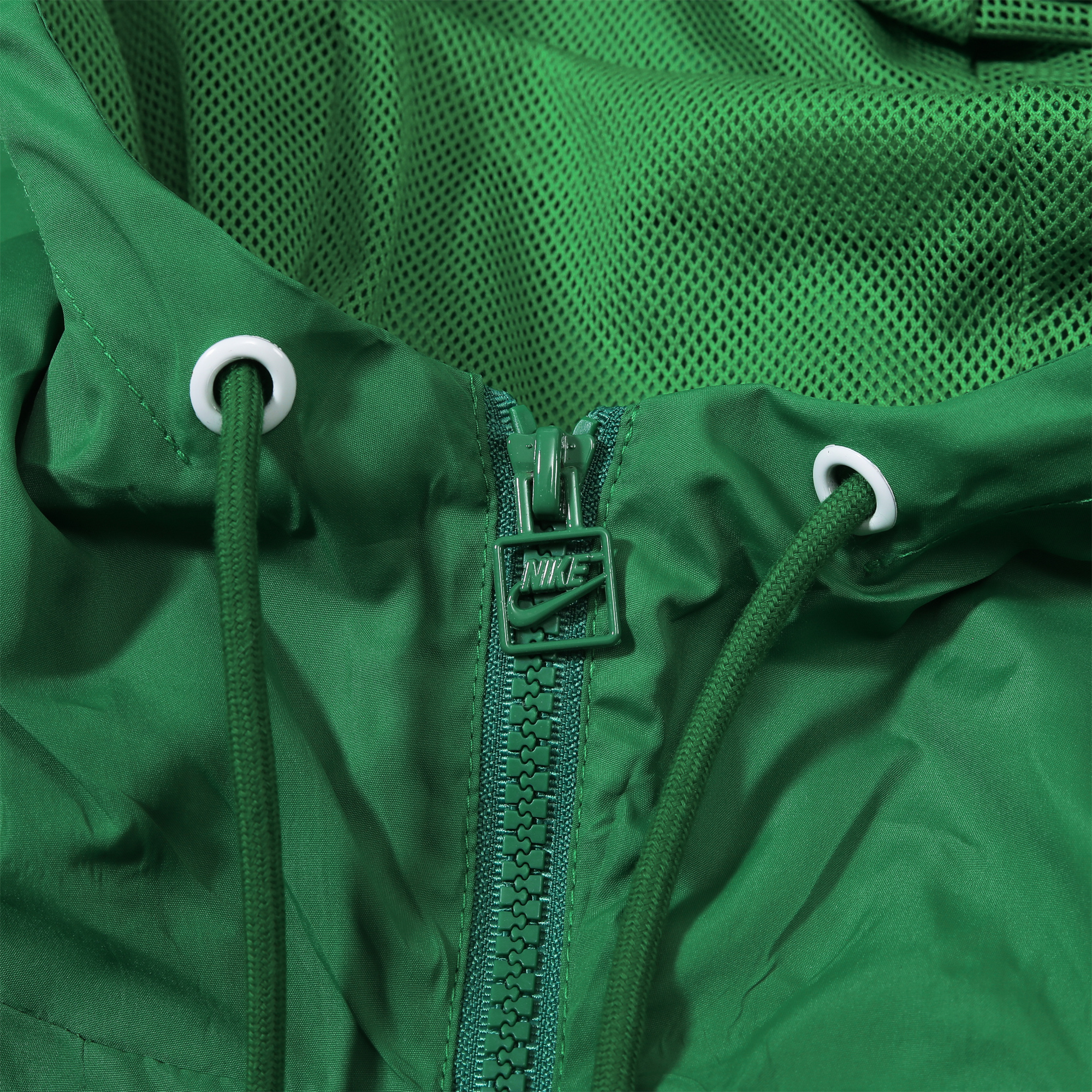 Portugal 2024 National Team Anthem Green Hooded Windbreaker - Player Version - SOCCERDEALSHOP