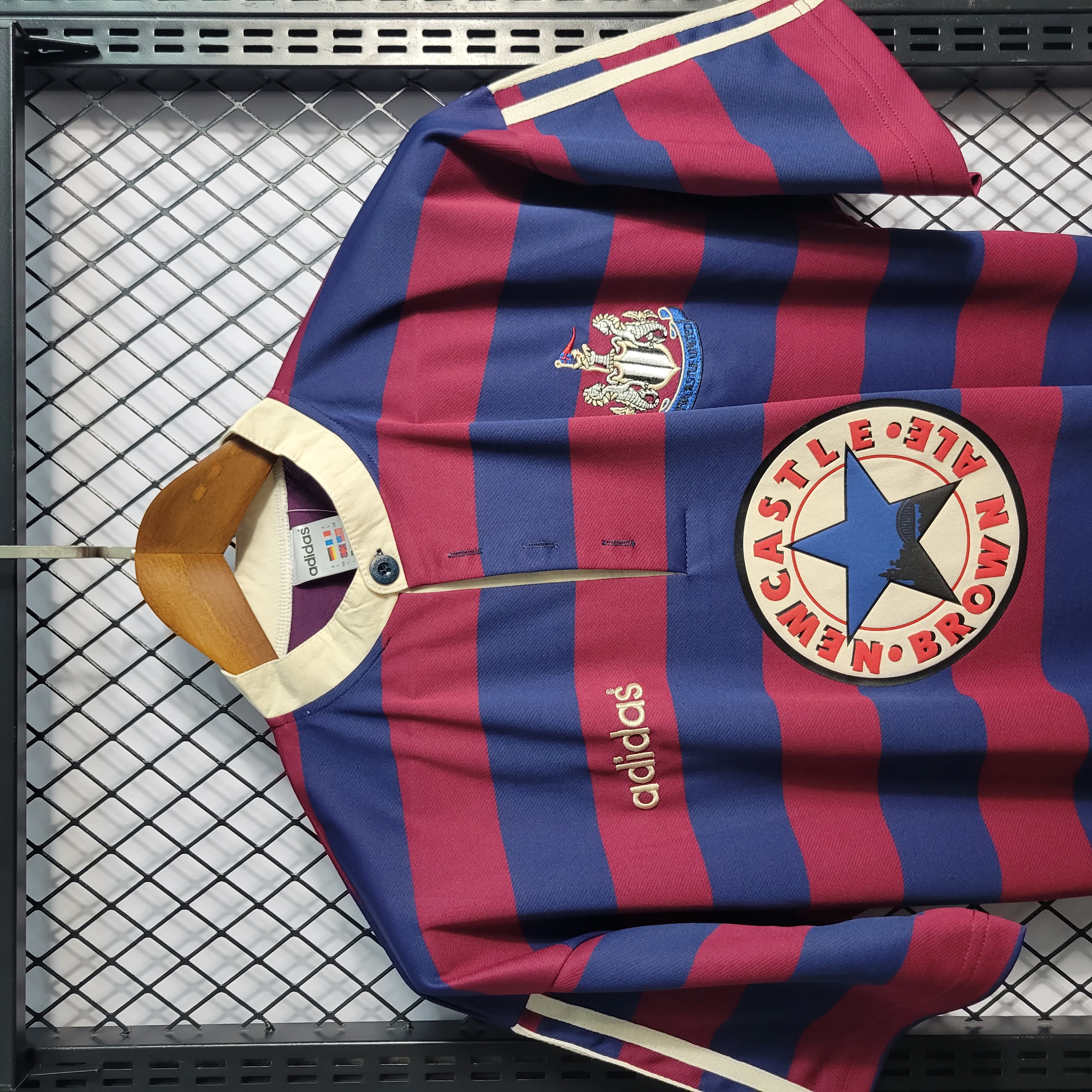 Retro Newcastle United 1995-96 Away Stadium Jersey - SOCCERDEALSHOP