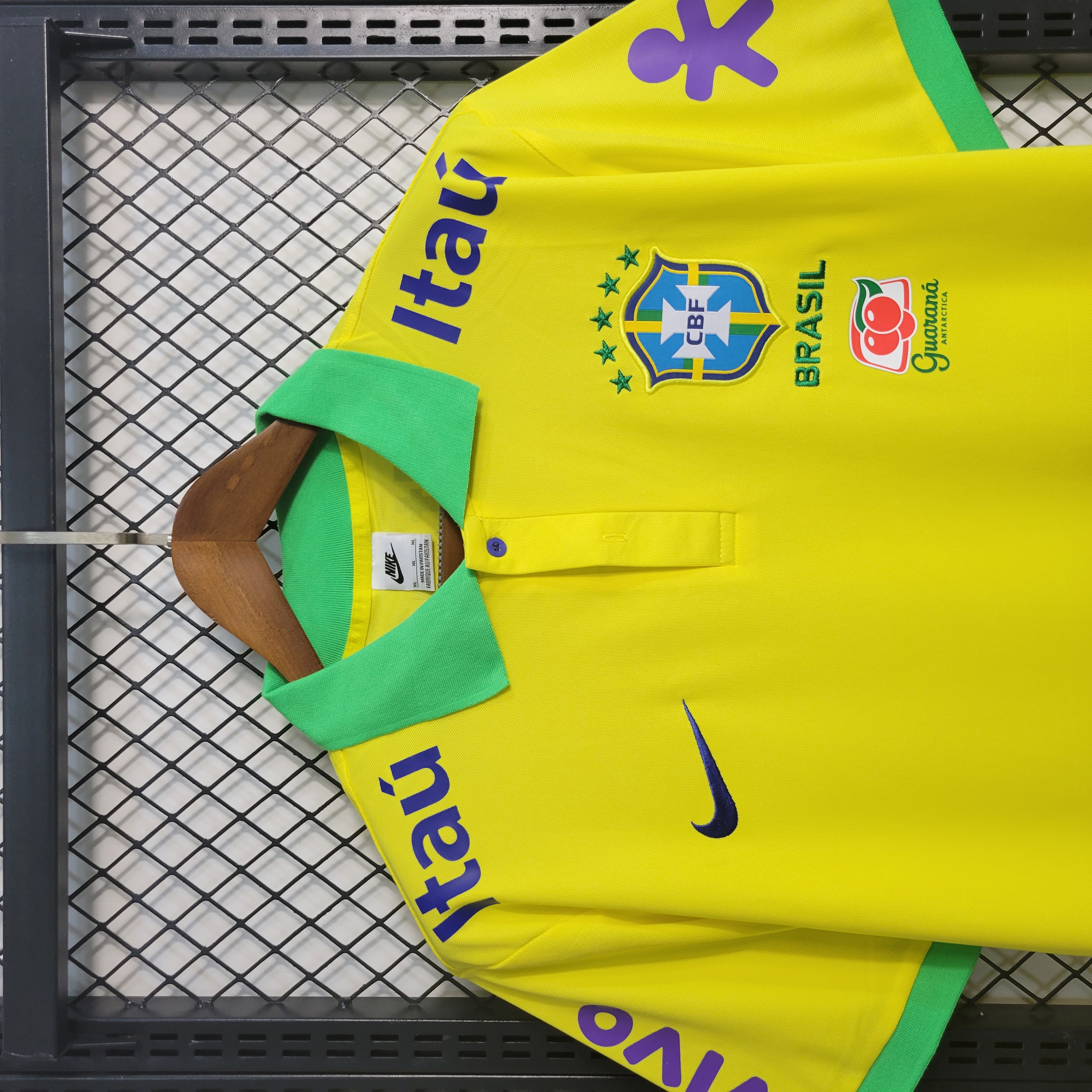 Retro Brazil 2022 Yellow Training Jersey - SOCCERDEALSHOP
