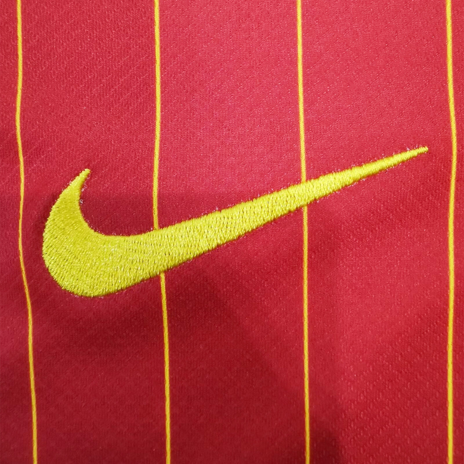 Liver.pool 24-25 Home Stadium Jersey - Fans Version - SOCCERDEALSHOP