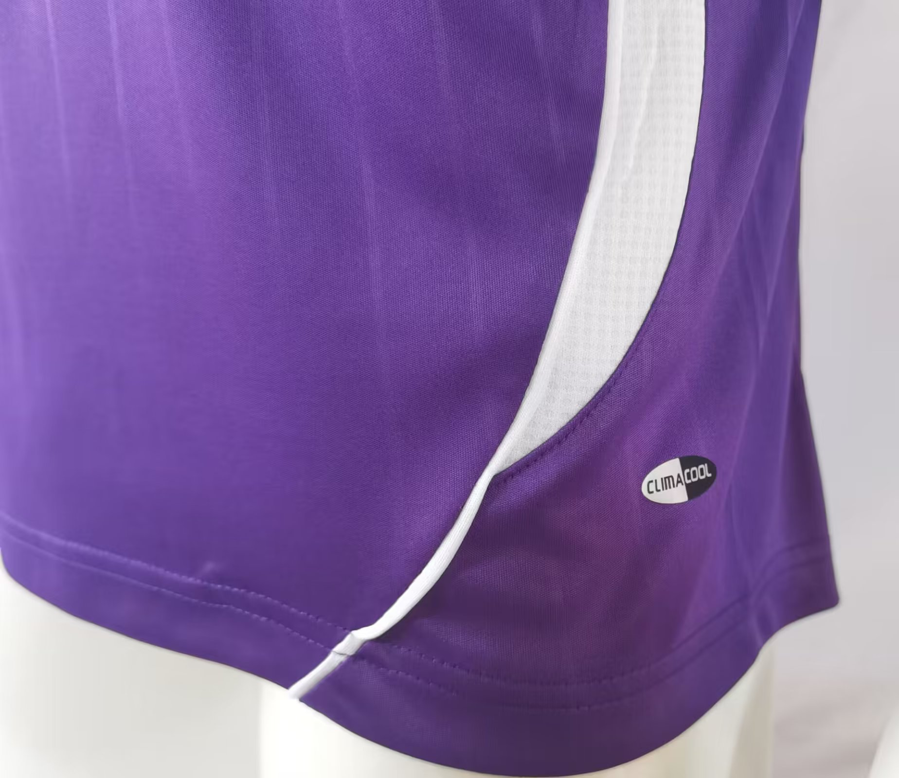 Real Madrid Retro 06-07 Third Jersey - SOCCERDEALSHOP