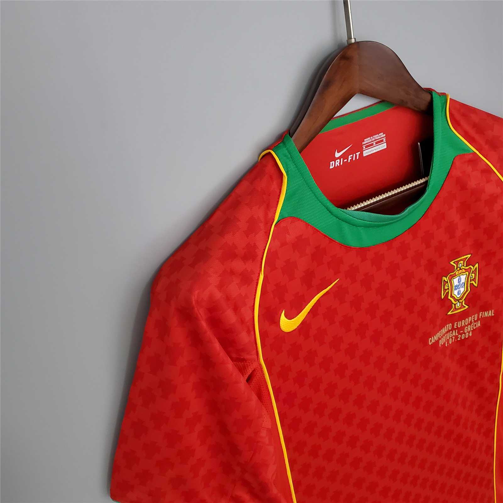 Retro Portugal 2004 Home Stadium Jersey - SOCCERDEALSHOP