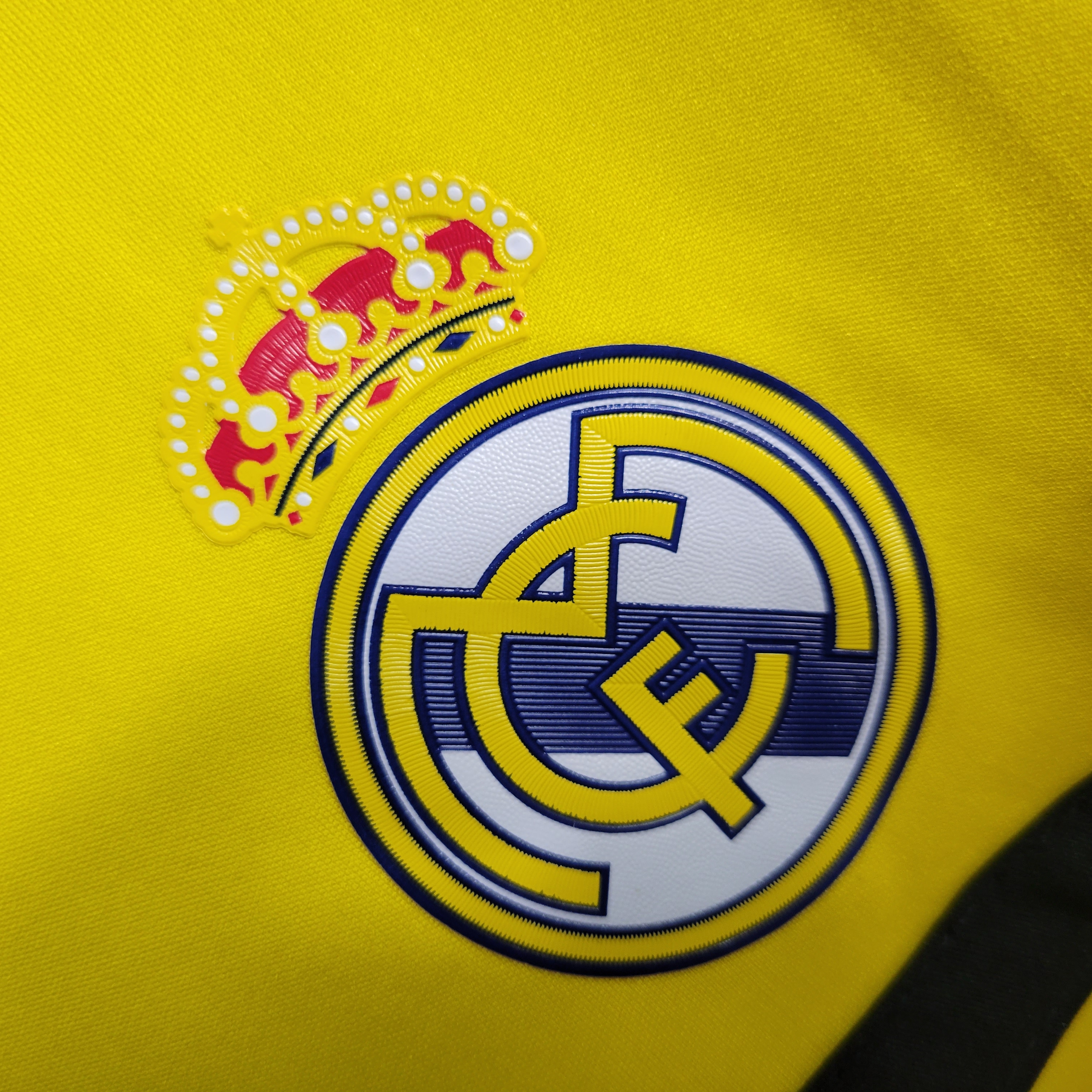 Retro Real Madrid 11-12 Yellow Goalkeeper Jersey - SOCCERDEALSHOP