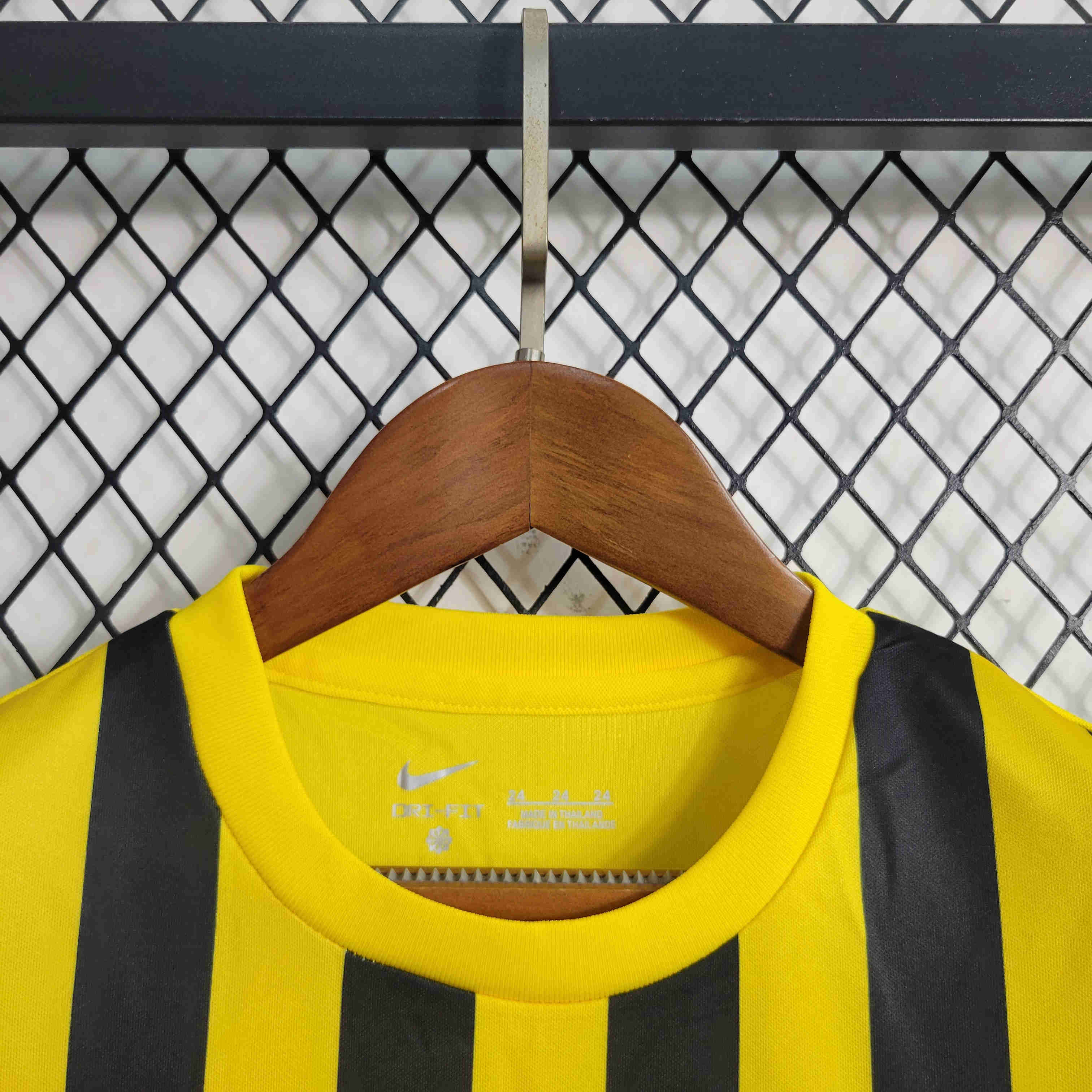 Al Ittihad Jeddah United 23-24 Home Kids Kit - Size 16-28 - SOCCERDEALSHOP
