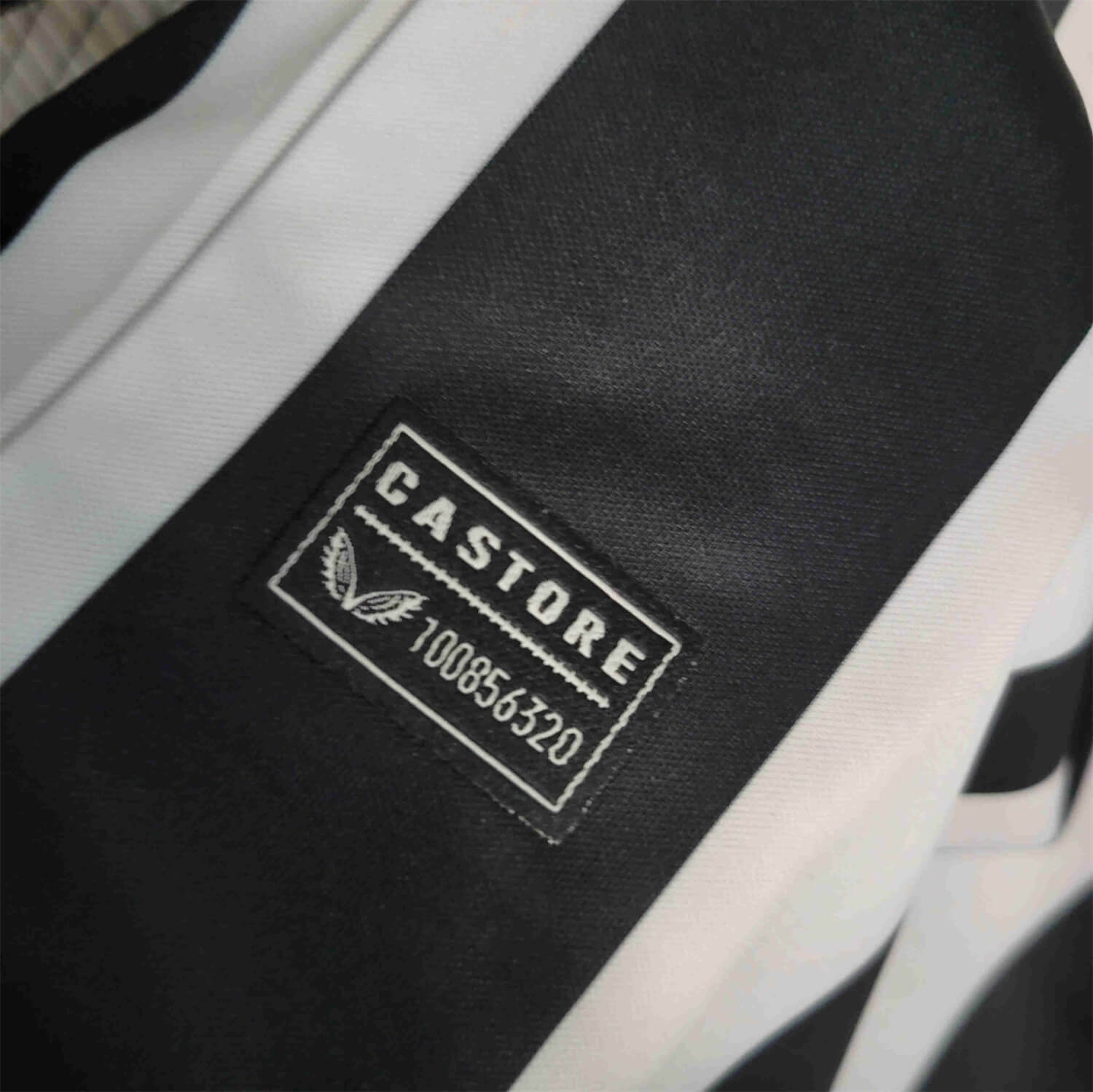 Newcastle United 23-24 Home Stadium Jersey - Fans Version - SOCCERDEALSHOP