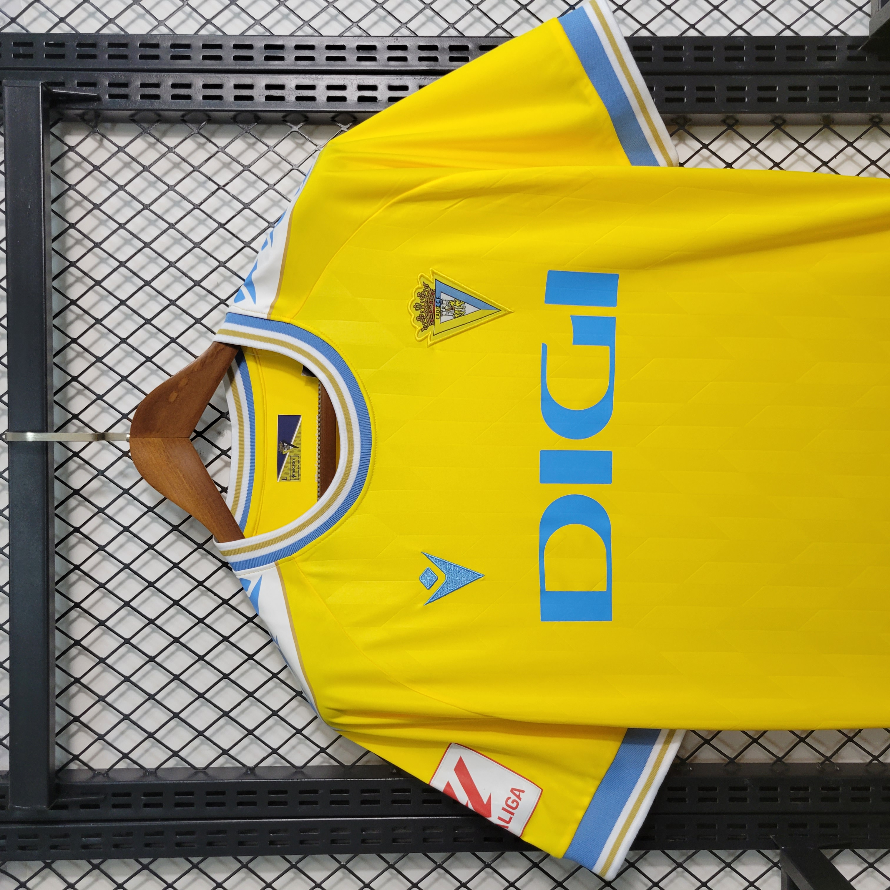 Cádiz Cadiz 23-24 Home Jersey - Fans Version - SOCCERDEALSHOP