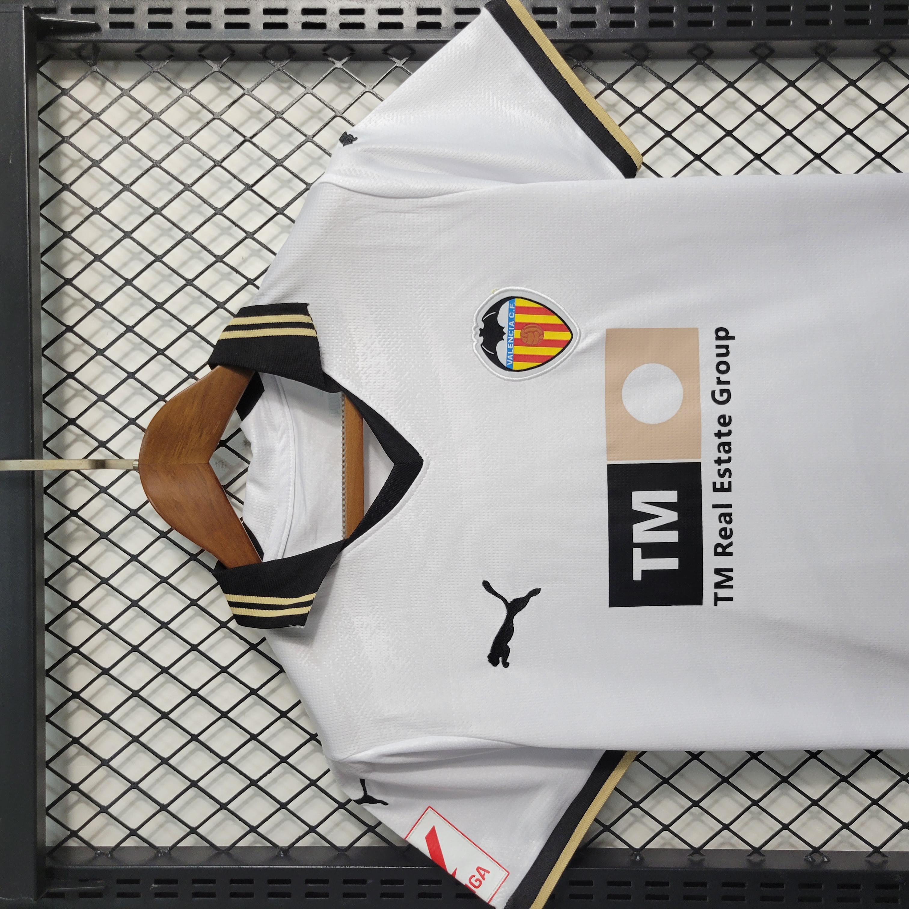 Valencia 23-24 Home Kids Kit - SOCCERDEALSHOP
