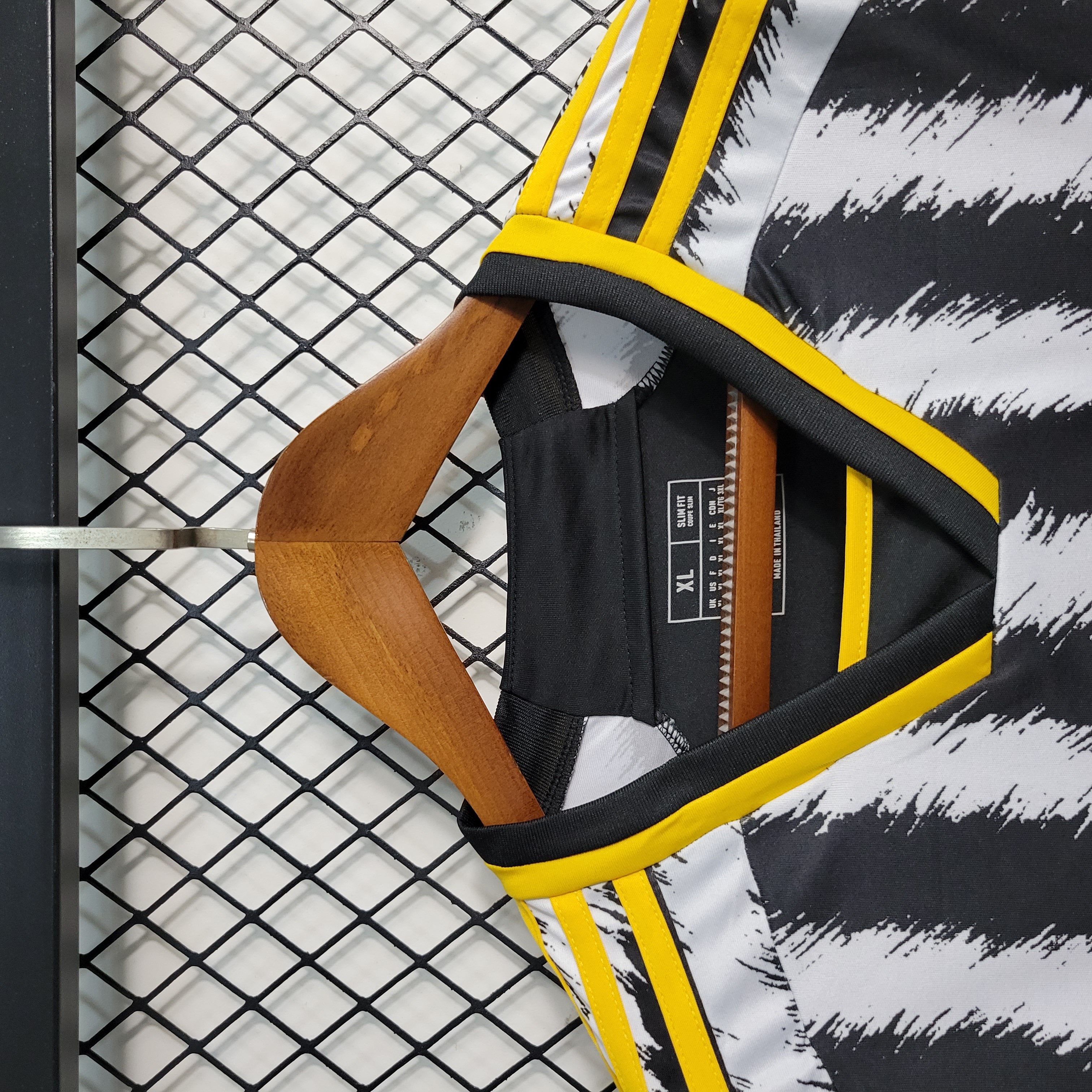 23-24 Juventus Home Long Sleeve Jersey - Fans Version - SOCCERDEALSHOP