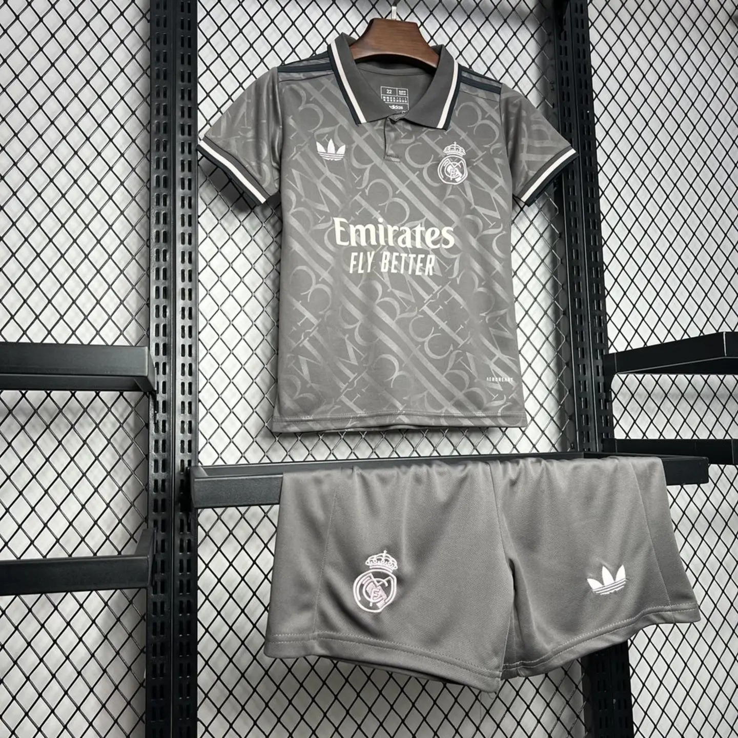 Real Madrid 24-25 Third Kids Kit - SOCCERDEALSHOP