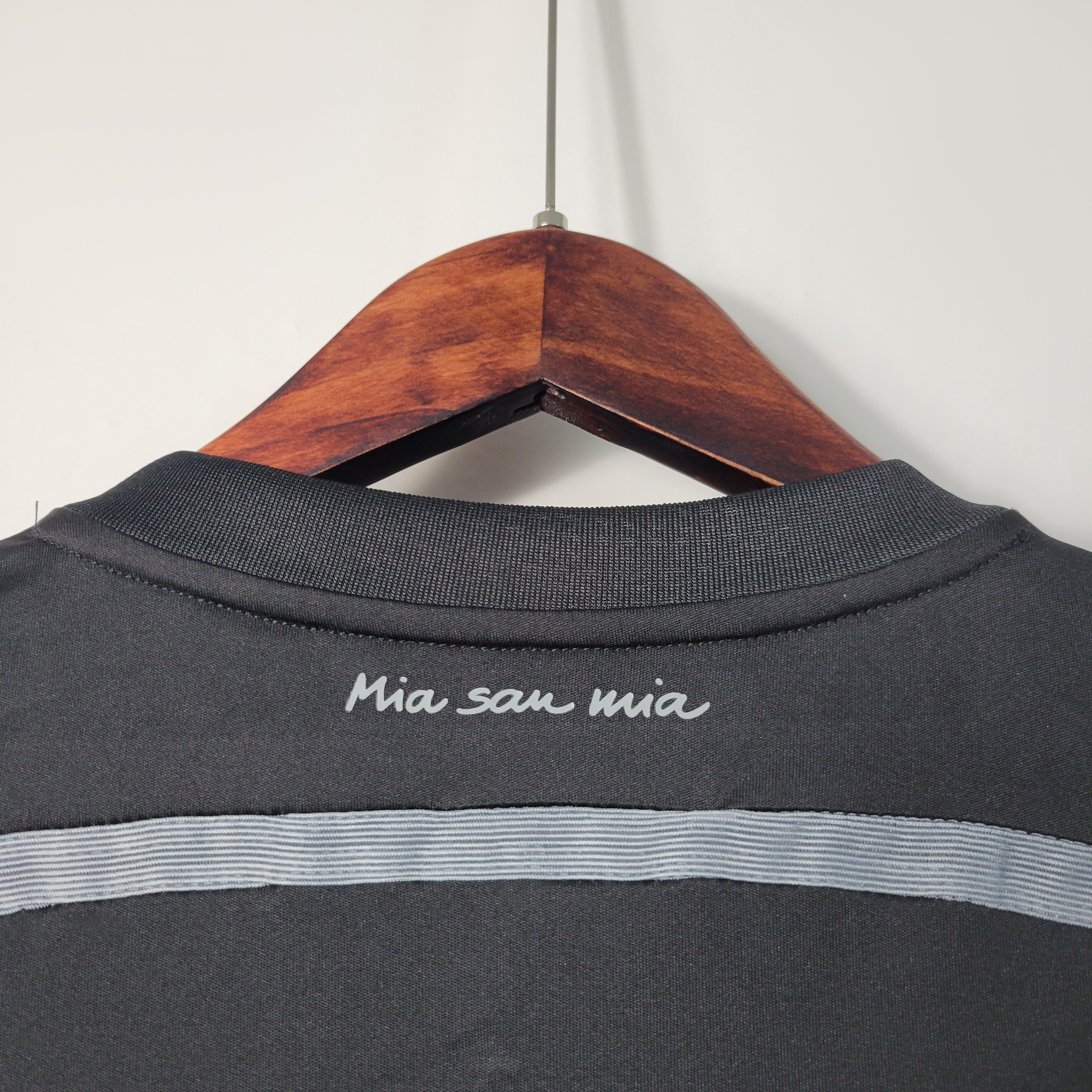 Retro Bayern Munich 14-15 Third Jersey - SOCCERDEALSHOP