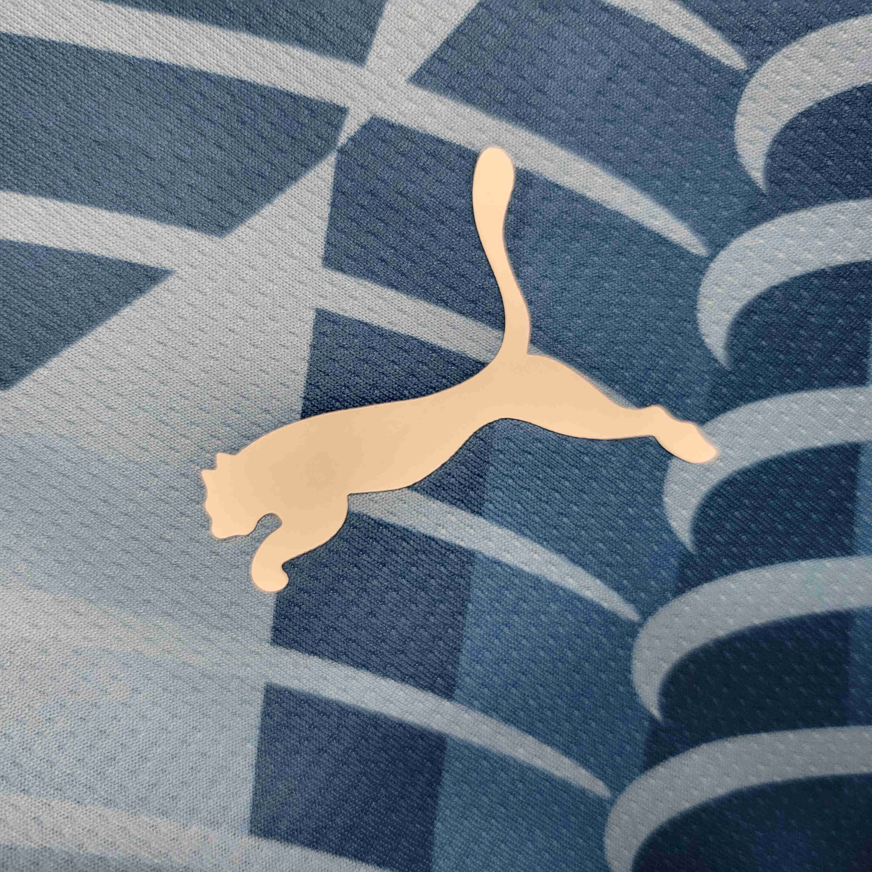 Manchester City 23/24 Training Jersey - Fans Version - SOCCERDEALSHOP