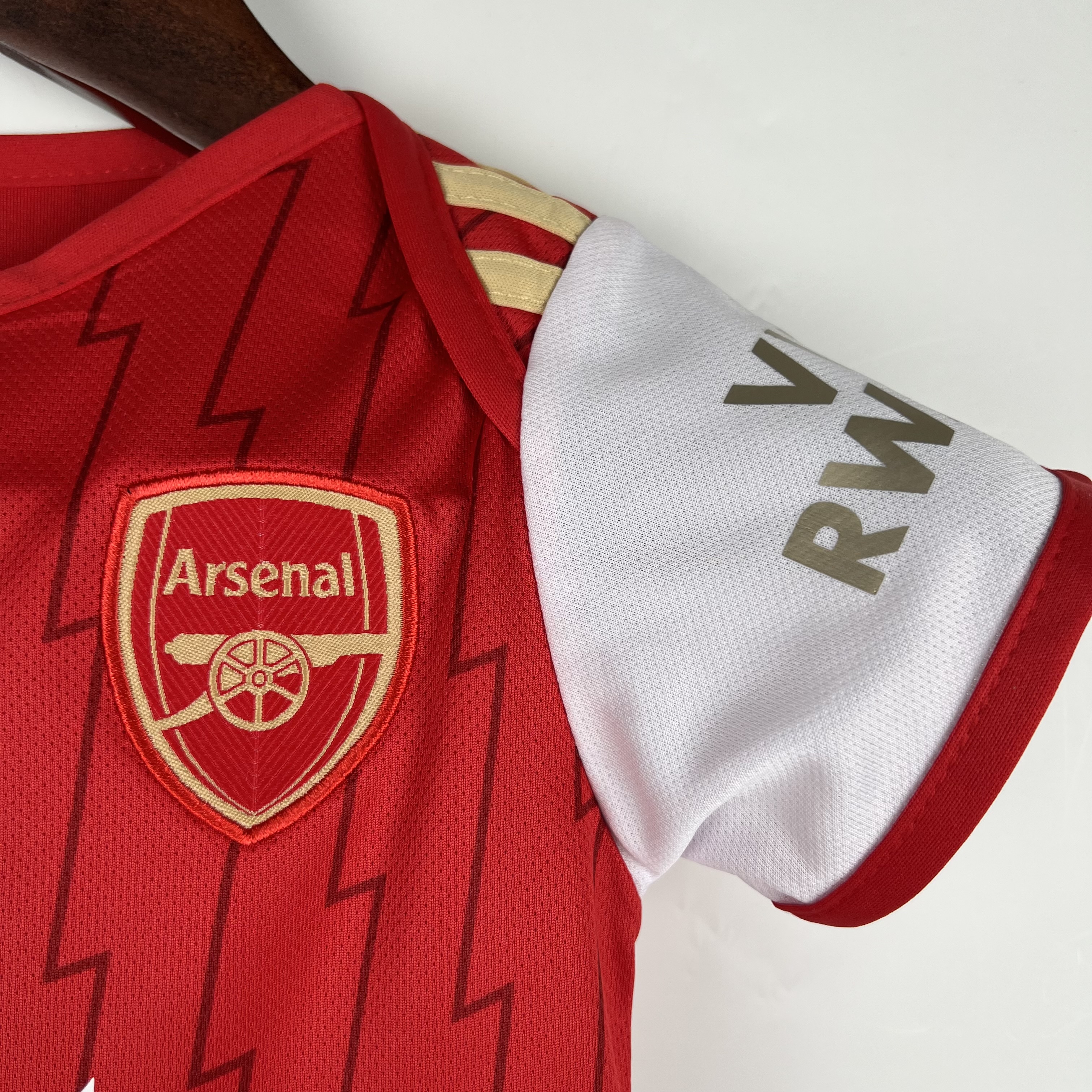 Arsenal 23-24 Home Stadium Baby Crawling Suit - SOCCERDEALSHOP