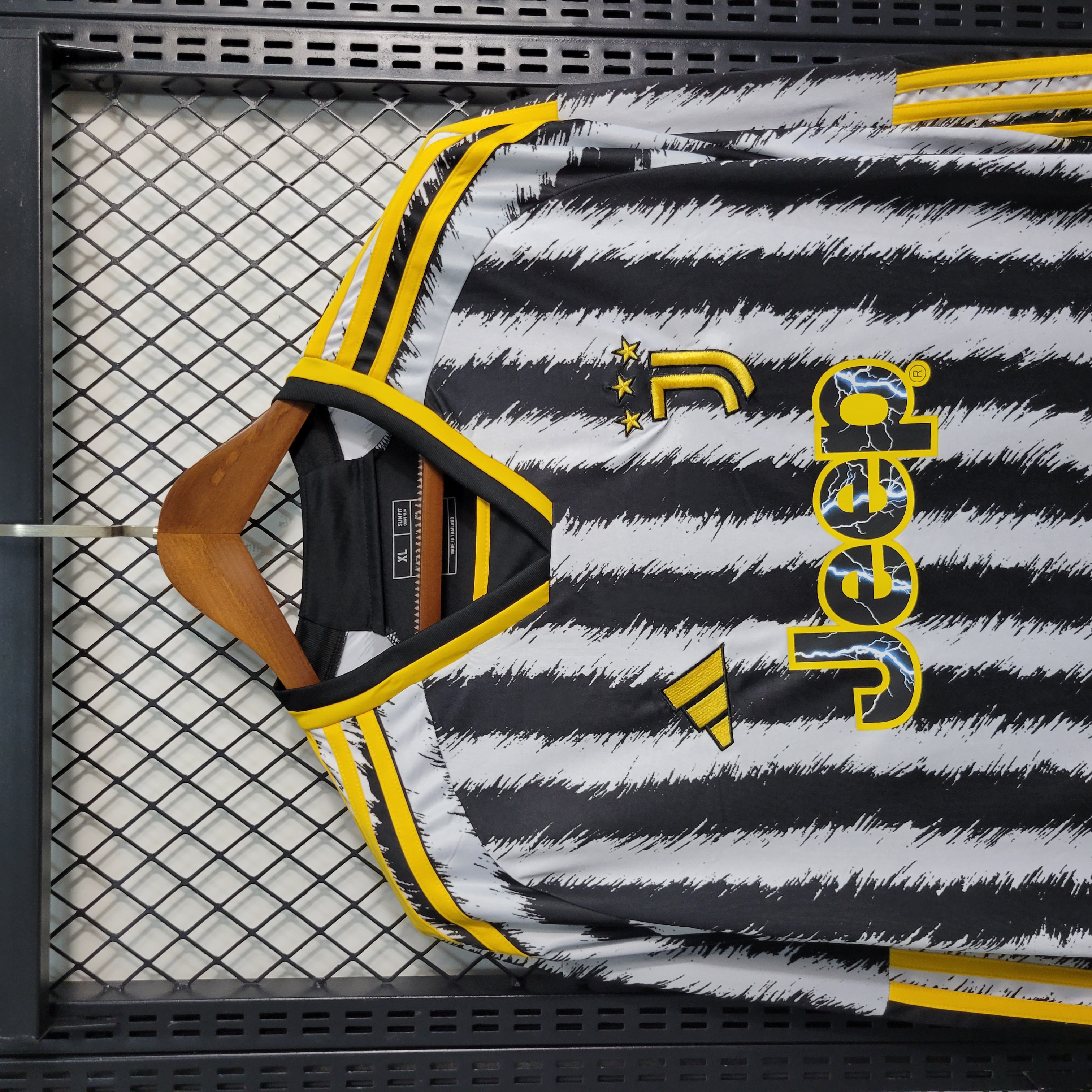 23-24 Juventus Home Long Sleeve Jersey - Fans Version - SOCCERDEALSHOP