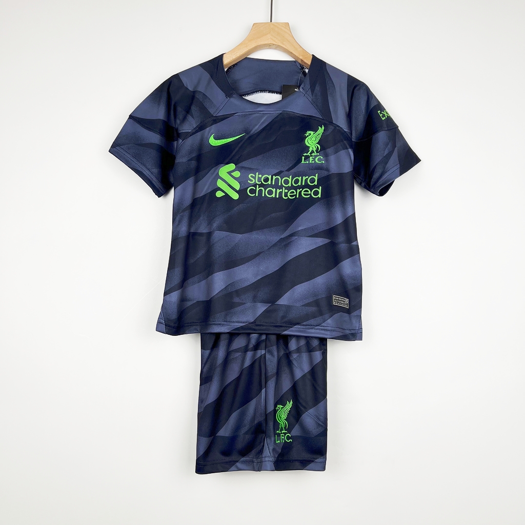 Liverpool 23-24 Black Goalkeeper Kids Kit - SOCCERDEALSHOP