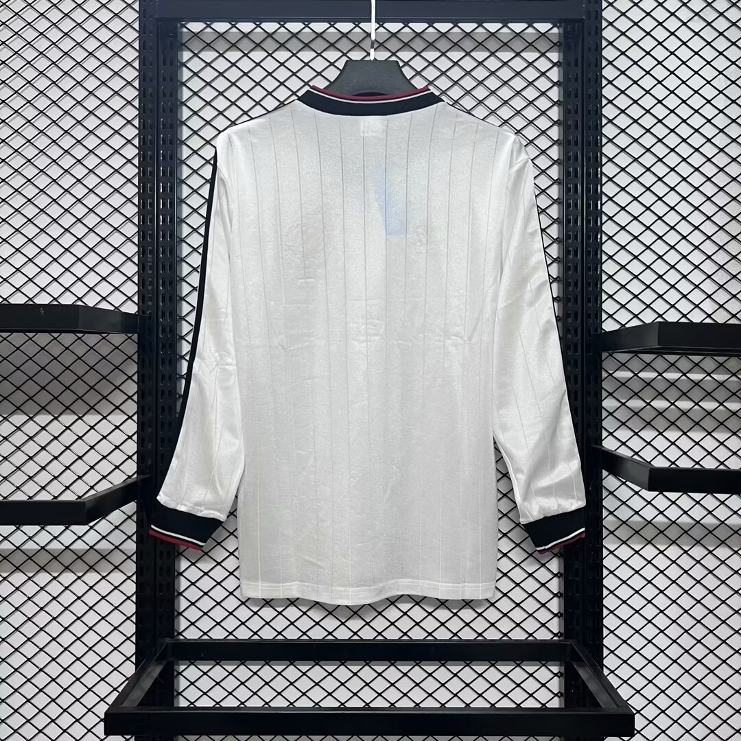 Manchester United Retro 82-84 Away Long Sleeve Jersey League Cup Final - SOCCERDEALSHOP