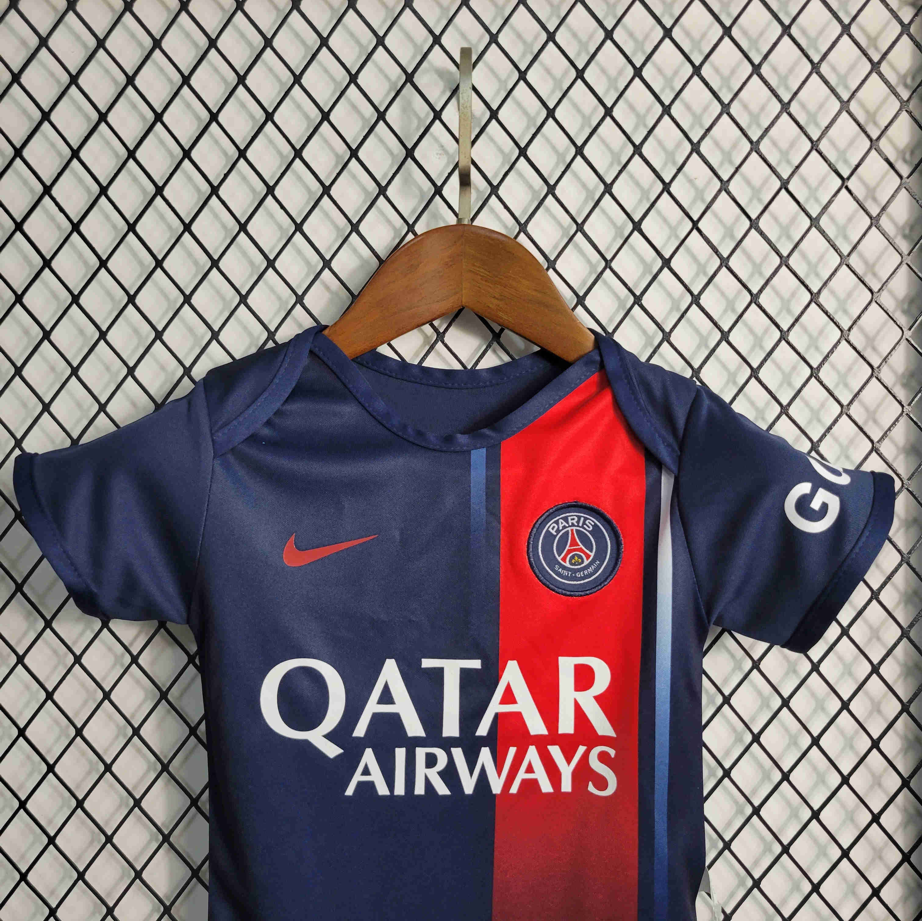 Paris Saint-Germain PSG 23/24 Home Baby Kit - SOCCERDEALSHOP