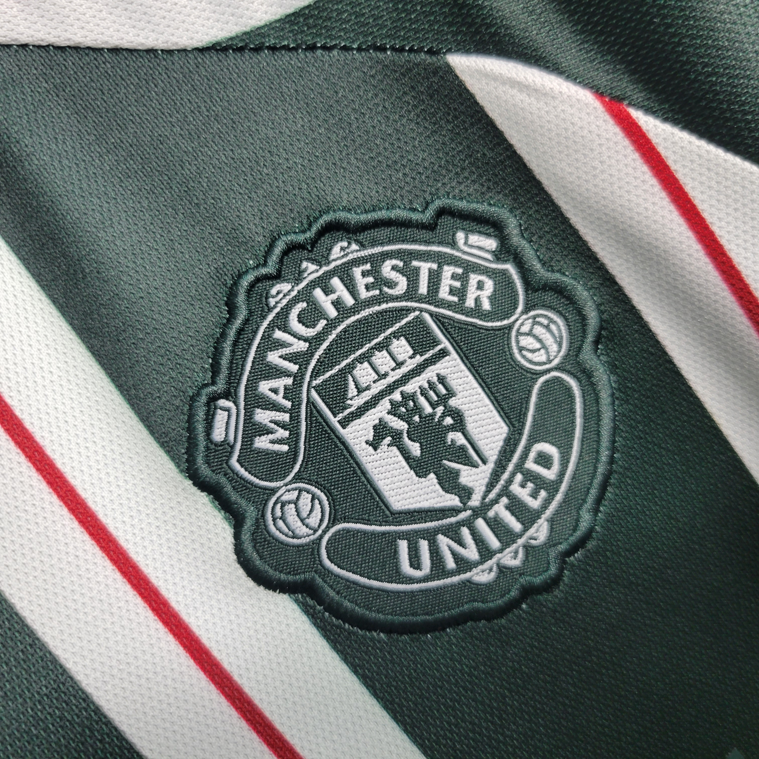 Manchester United 23-24 Away Kids Kit - SOCCERDEALSHOP