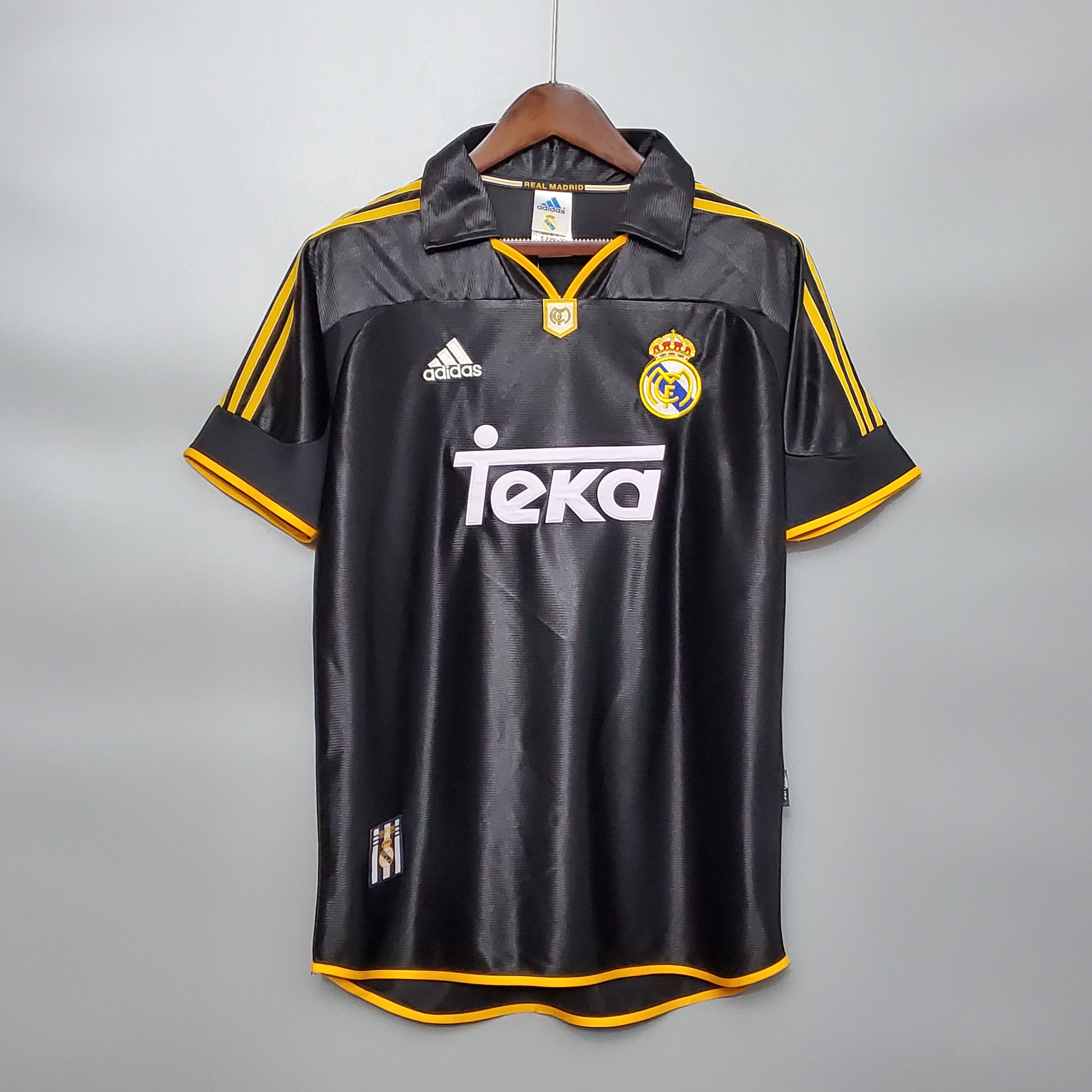 Real Madrid Retro 98-99 Away Jersey - SOCCERDEALSHOP
