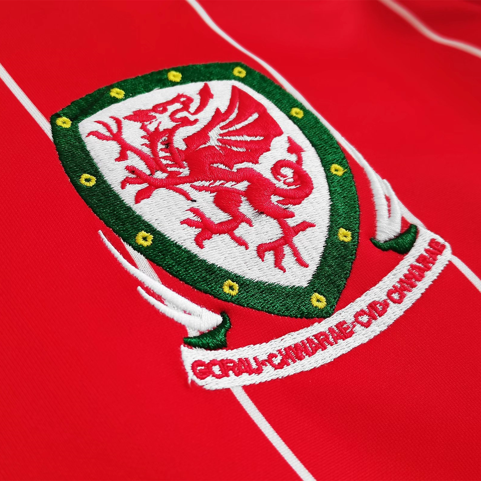 Retro Wales 2015 Home Stadium Jersey - SOCCERDEALSHOP