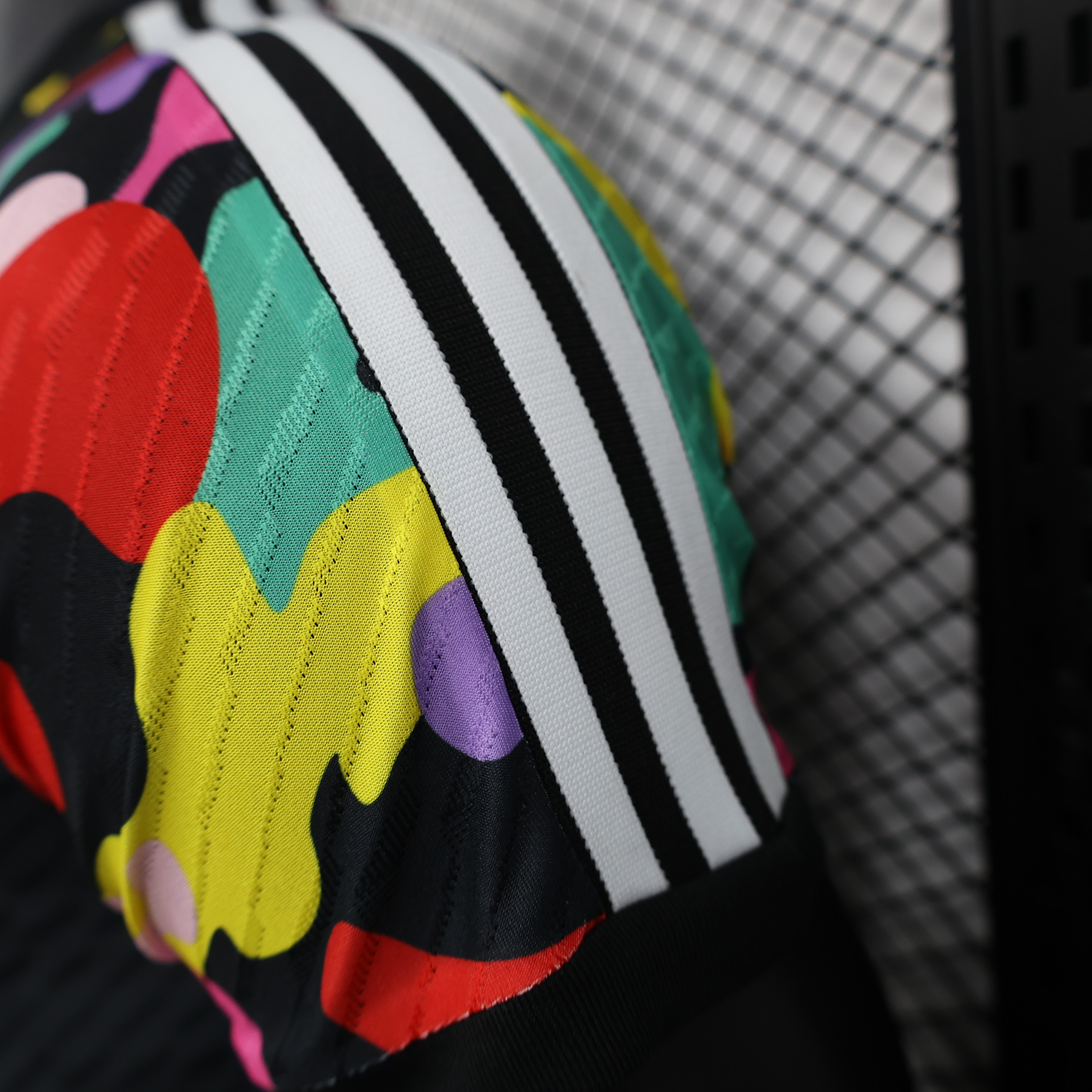 Manchester United 23-24 LOVE UNITES Pre-match Jersey - Player Version - SOCCERDEALSHOP