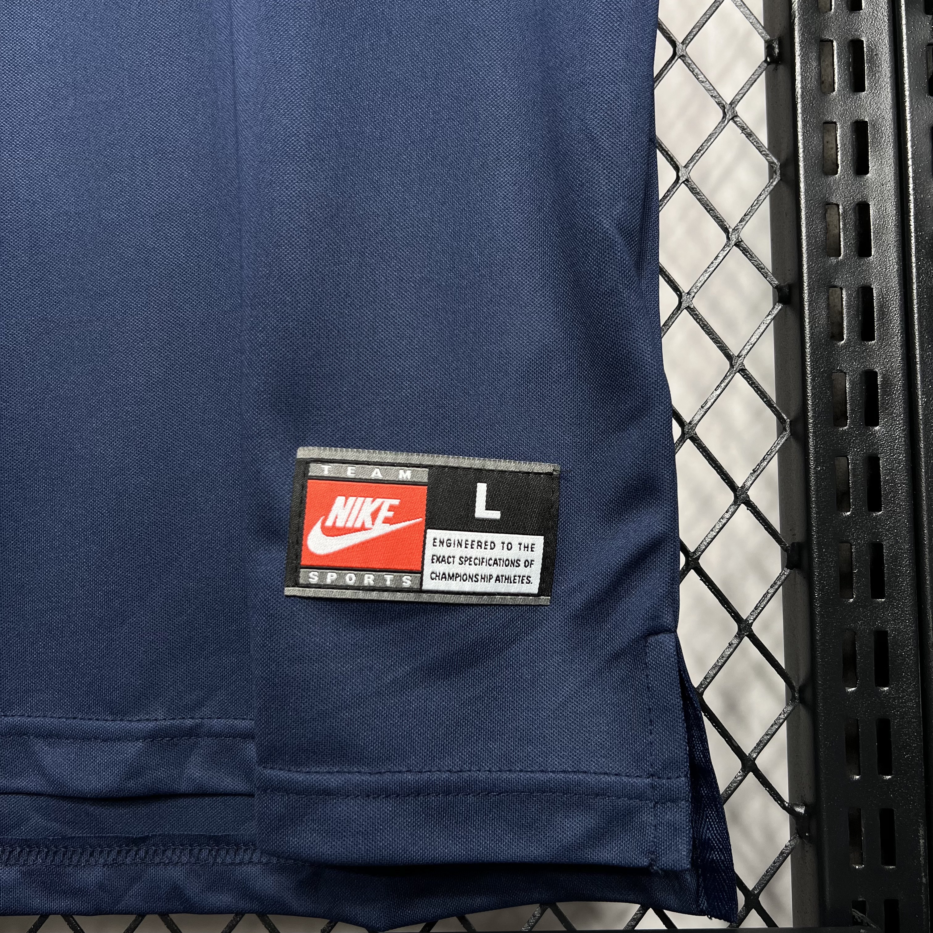 Retro Real Madrid 05-06 Away Jersey - SOCCERDEALSHOP