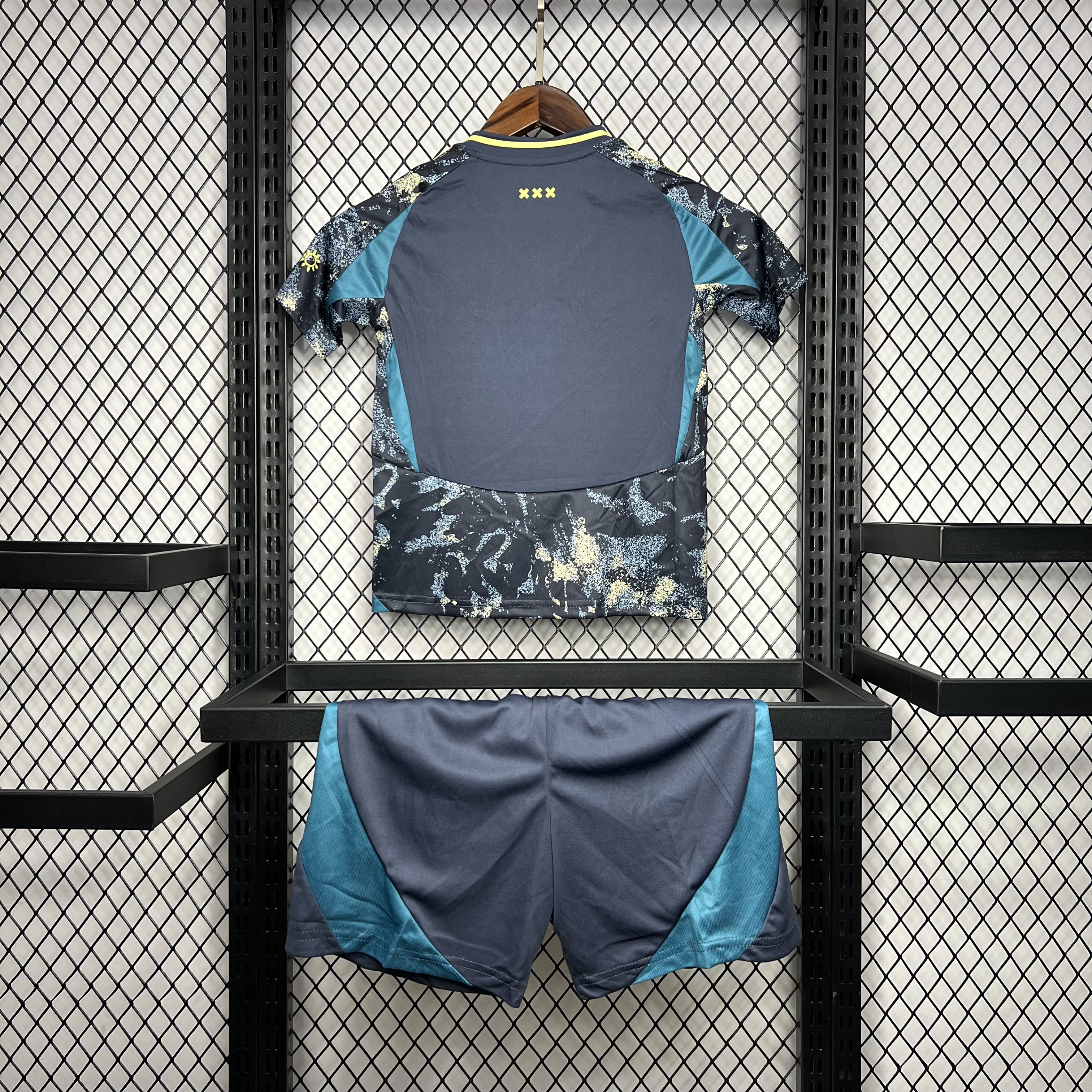 Ajax 24-25 Away Kids Kit - SOCCERDEALSHOP