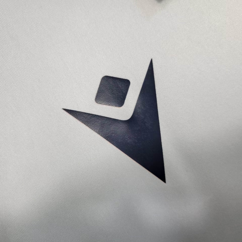 Real Sociedad 23-24 Third Jersey - Fans Version - SOCCERDEALSHOP