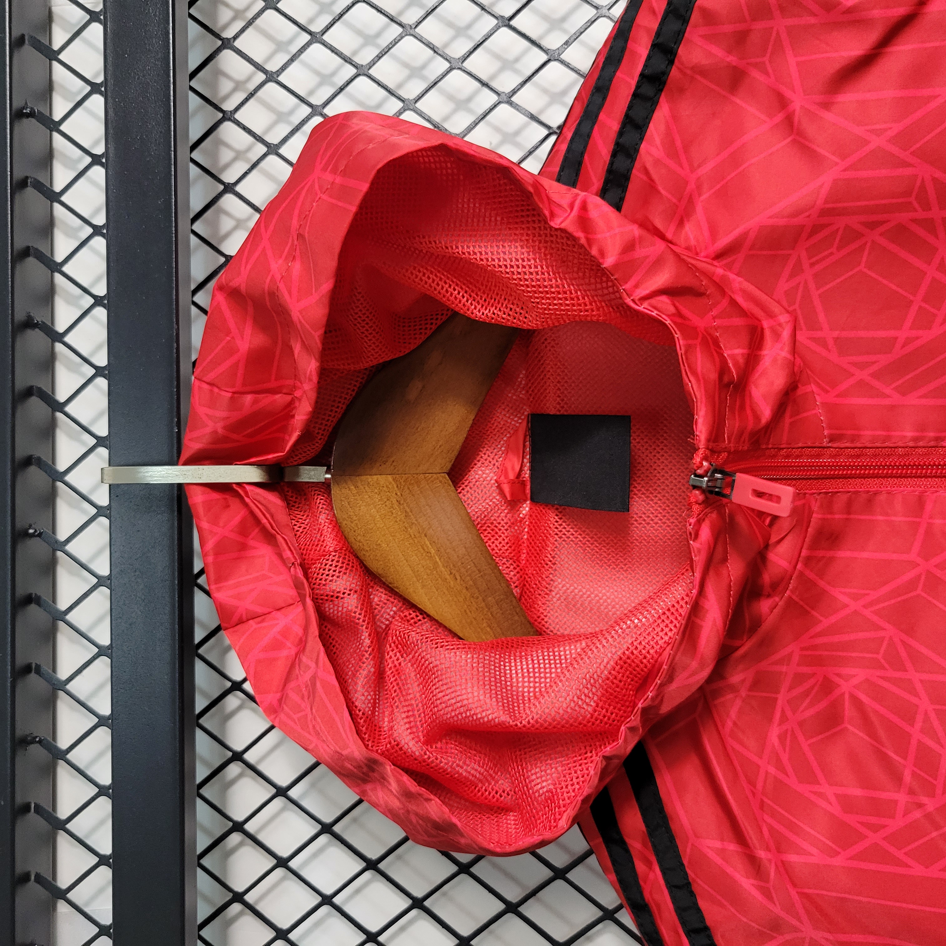 Manchester United 23-24 DNA Windbreaker Jacket - Red - SOCCERDEALSHOP