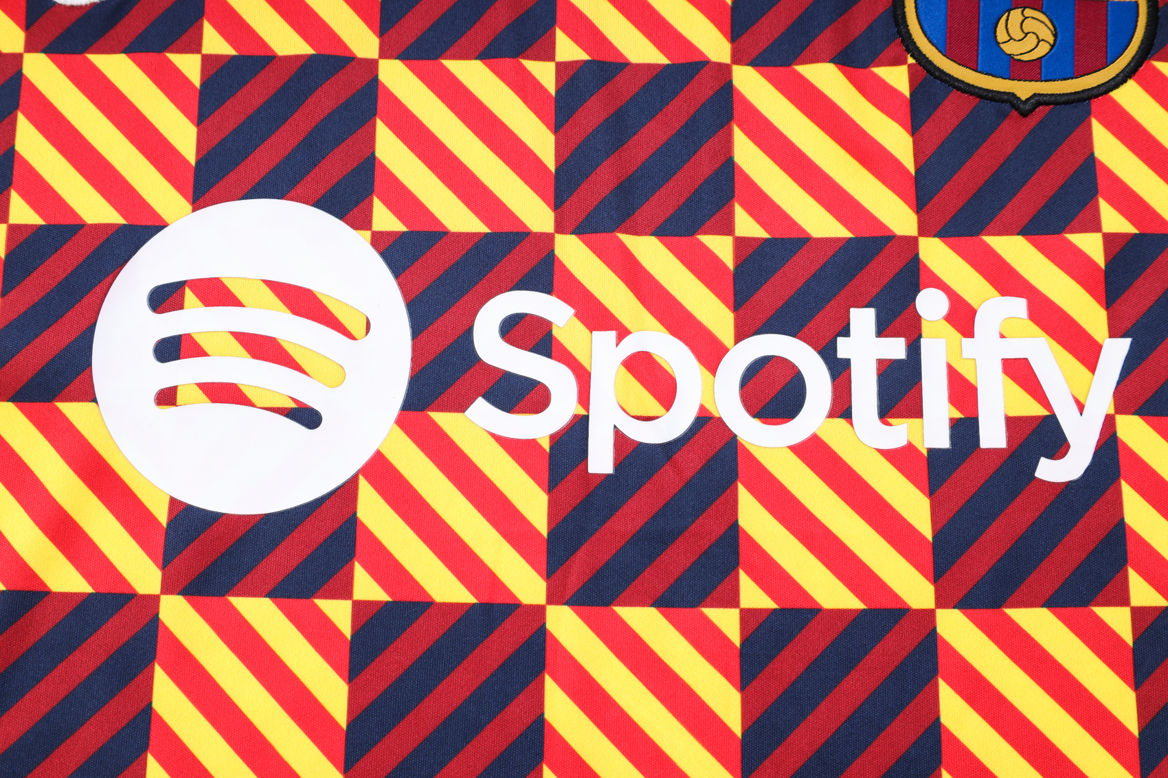 23-24 B.A.R.S.A Yellow Player Vest Training Set - SOCCERDEALSHOP