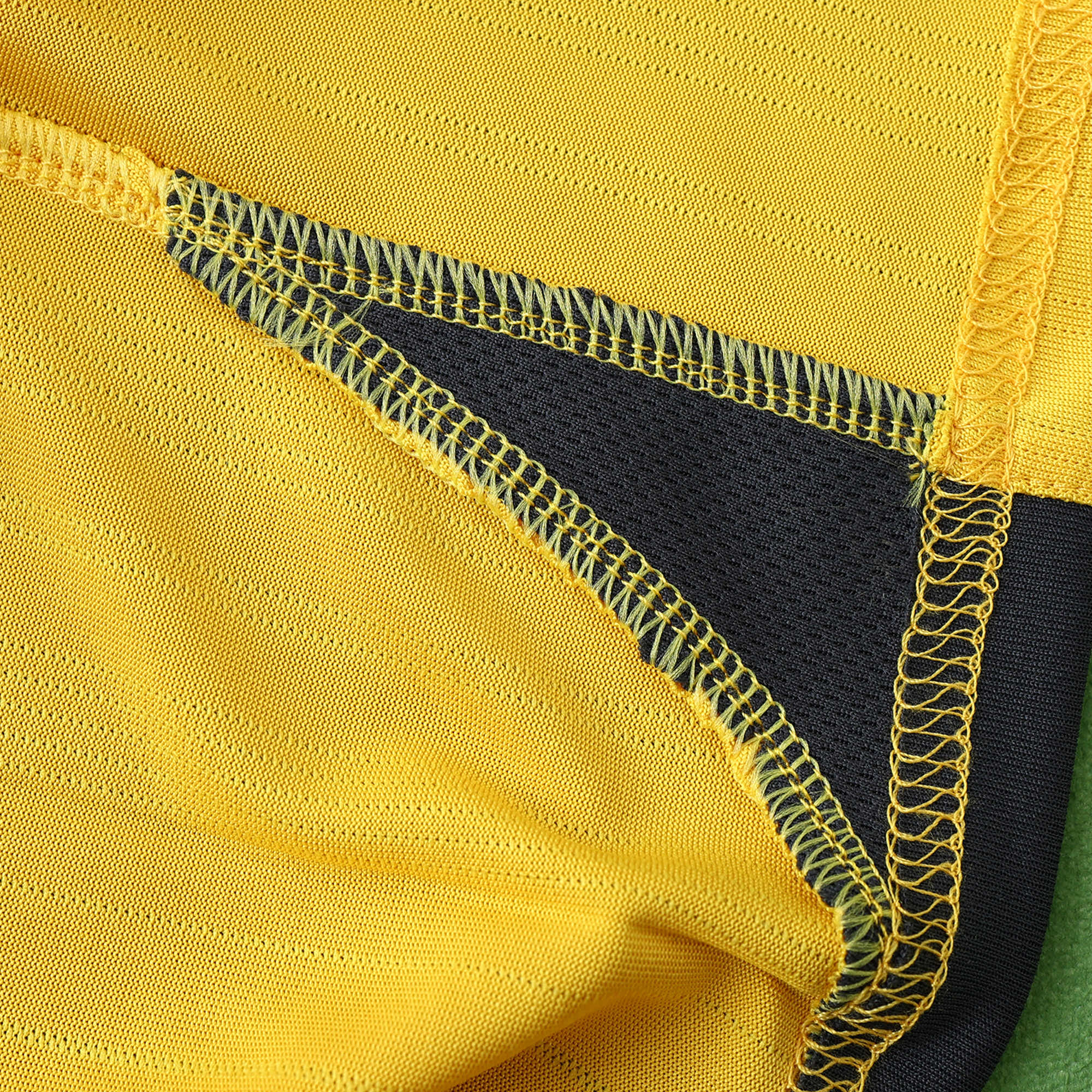 Arsenal Retro 2005-06 Away Stadium Jersey - SOCCERDEALSHOP