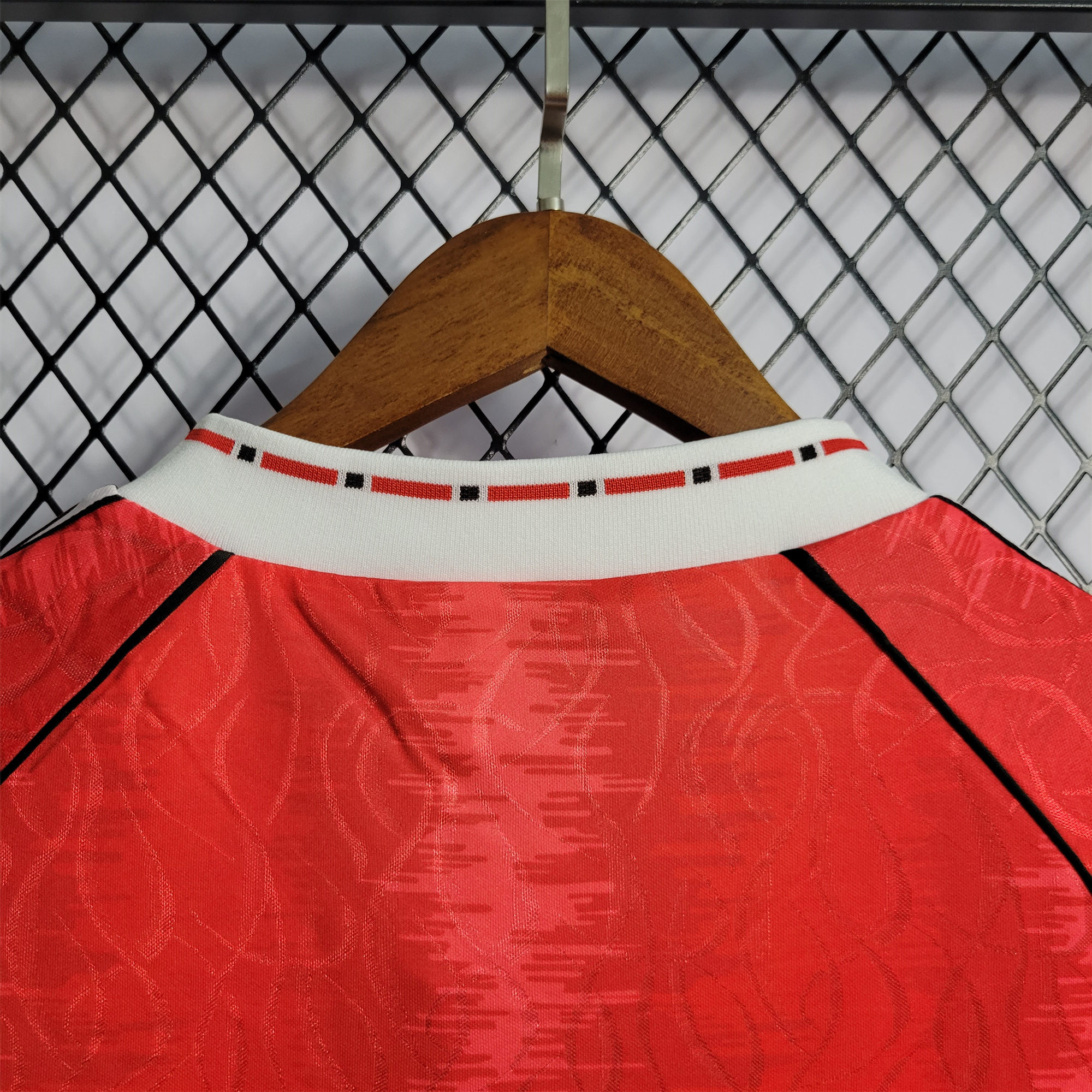 Manchester United Retro 90-92 Home Stadium Jersey - SOCCERDEALSHOP