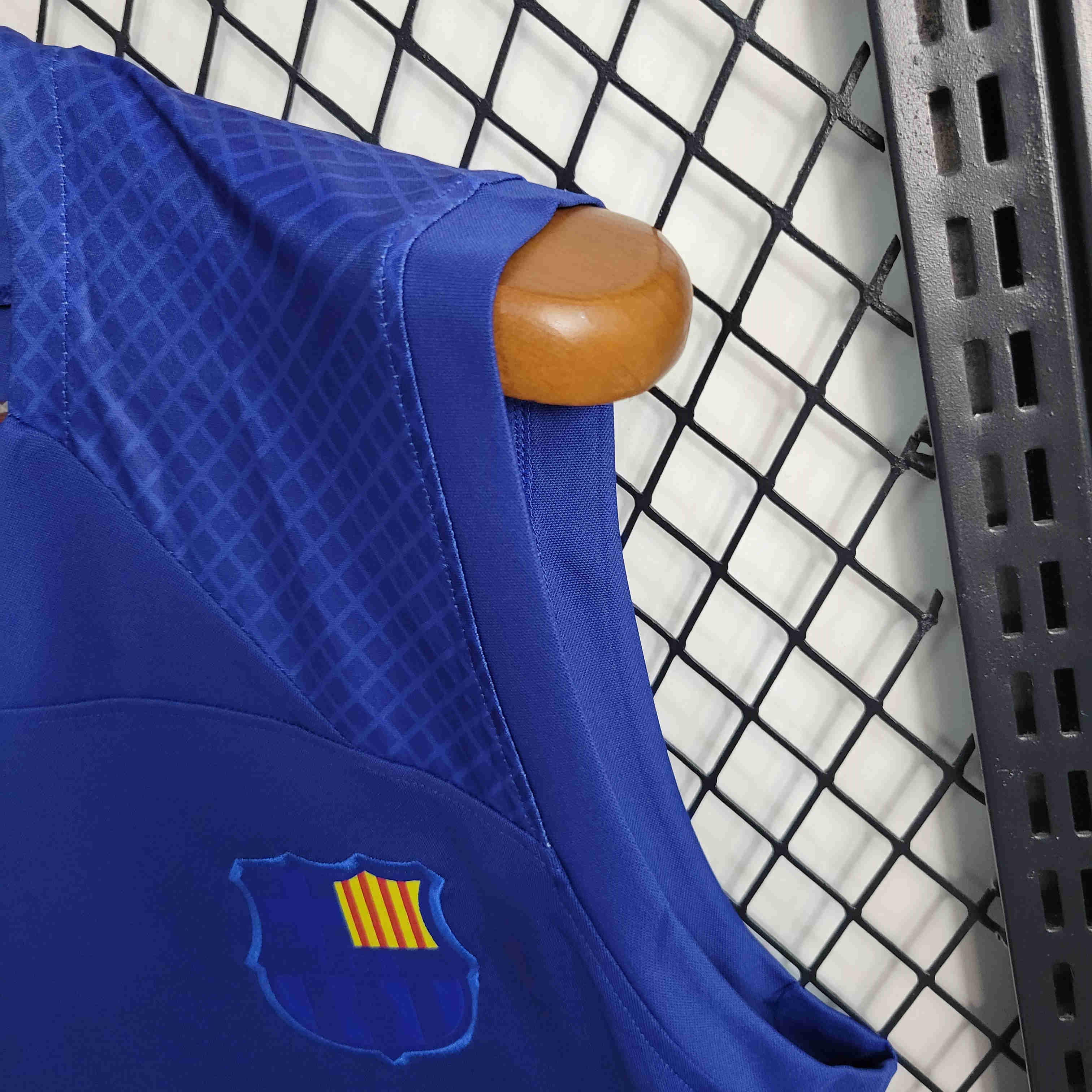 B.A.R.S.A 23/24 Training Vest Size S-XXL - SOCCERDEALSHOP