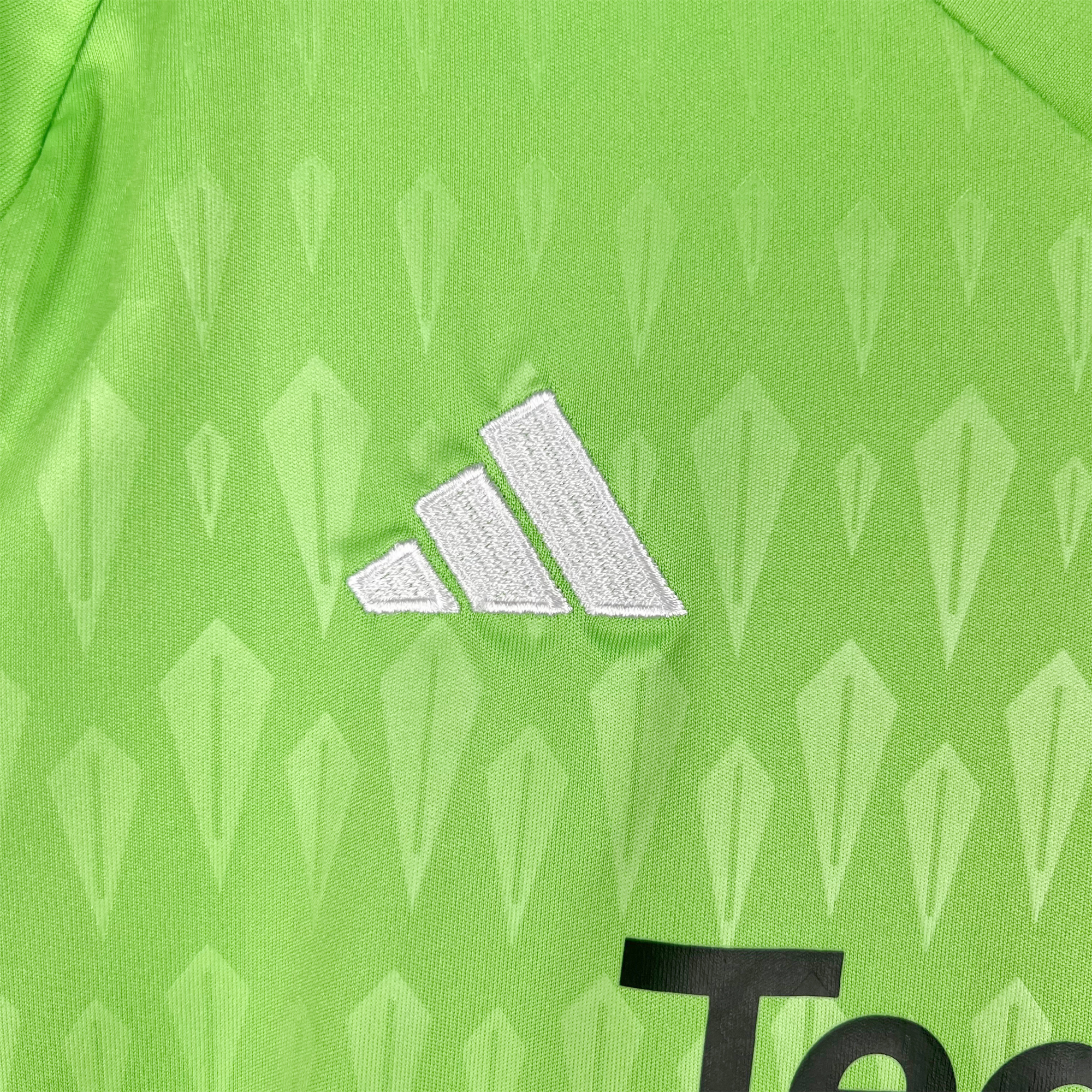 Manchester United 23-24 Green Goalkeeper Kids Kit - SOCCERDEALSHOP