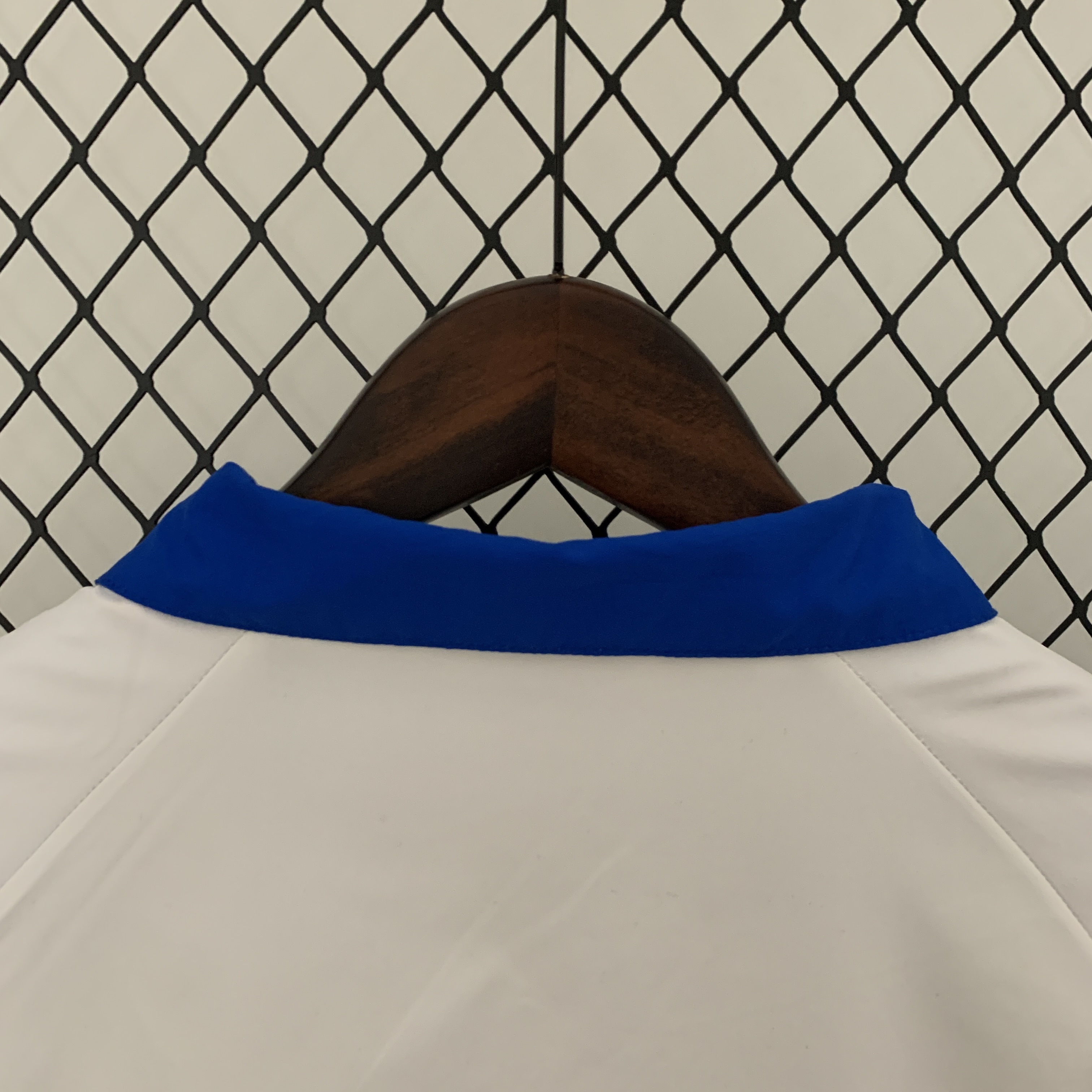 Italy 23-24 Double Sided Windbreaker - Blue & White - SOCCERDEALSHOP