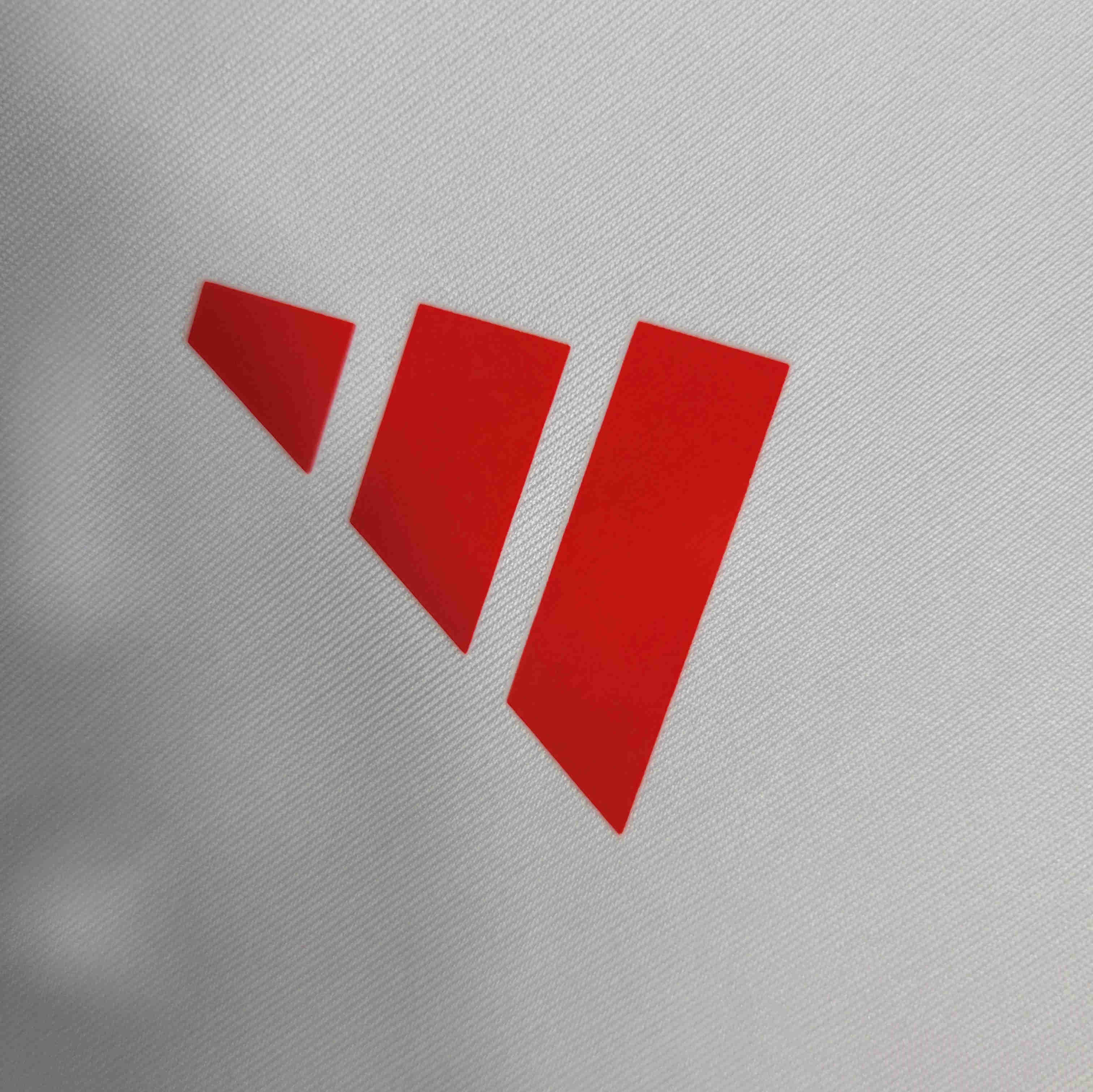 Manchester United 23-24 White Training Vest Size S-XXL - SOCCERDEALSHOP