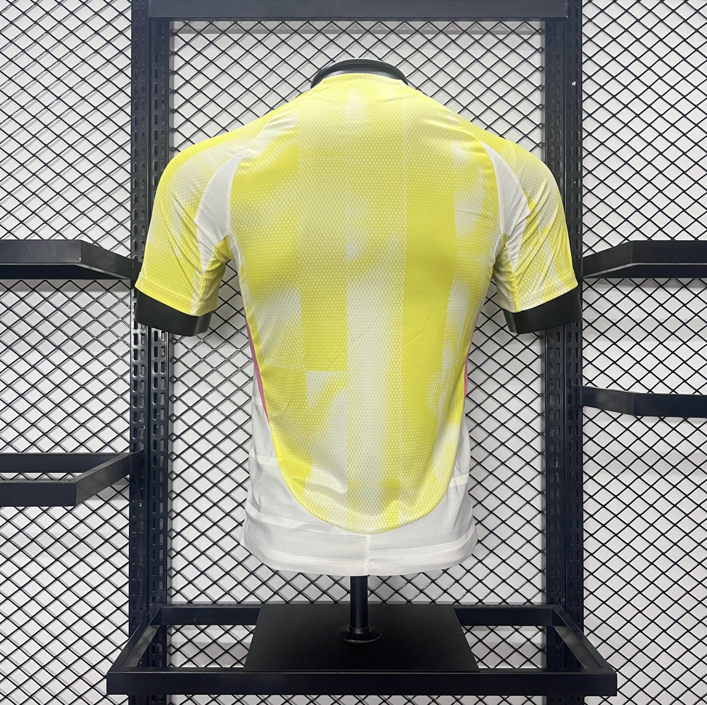 Juventus 24-25 Away Jersey - Player Version - SOCCERDEALSHOP