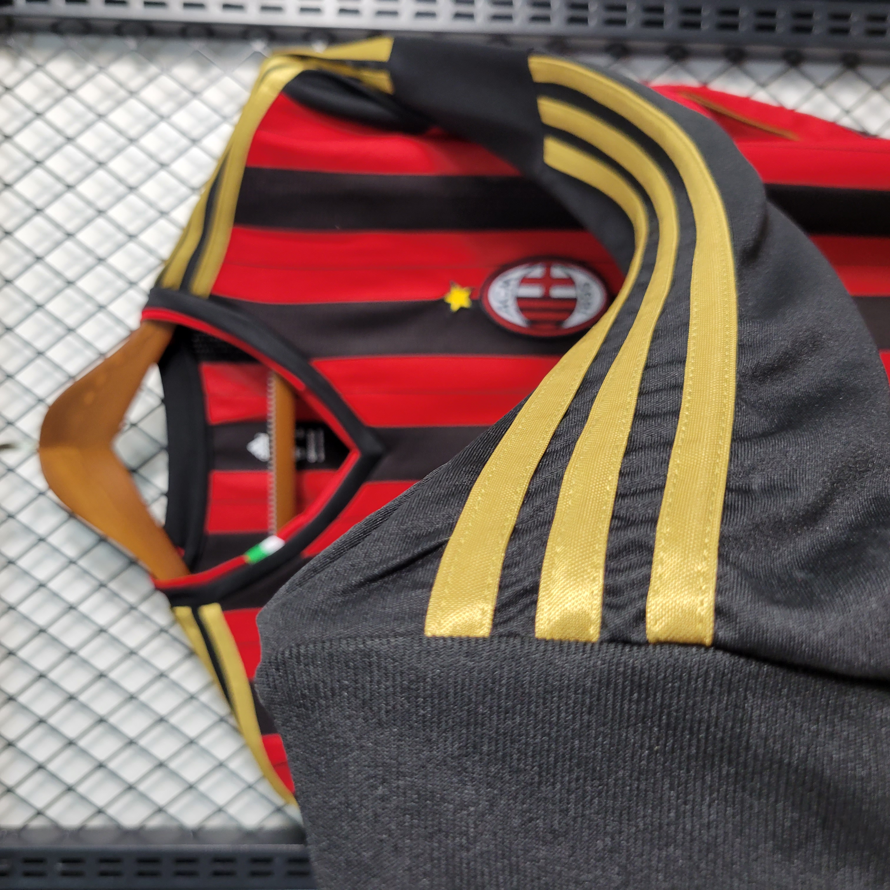 Retro AC Milan 13-14 Home Stadium Long Sleeve Jersey - SOCCERDEALSHOP