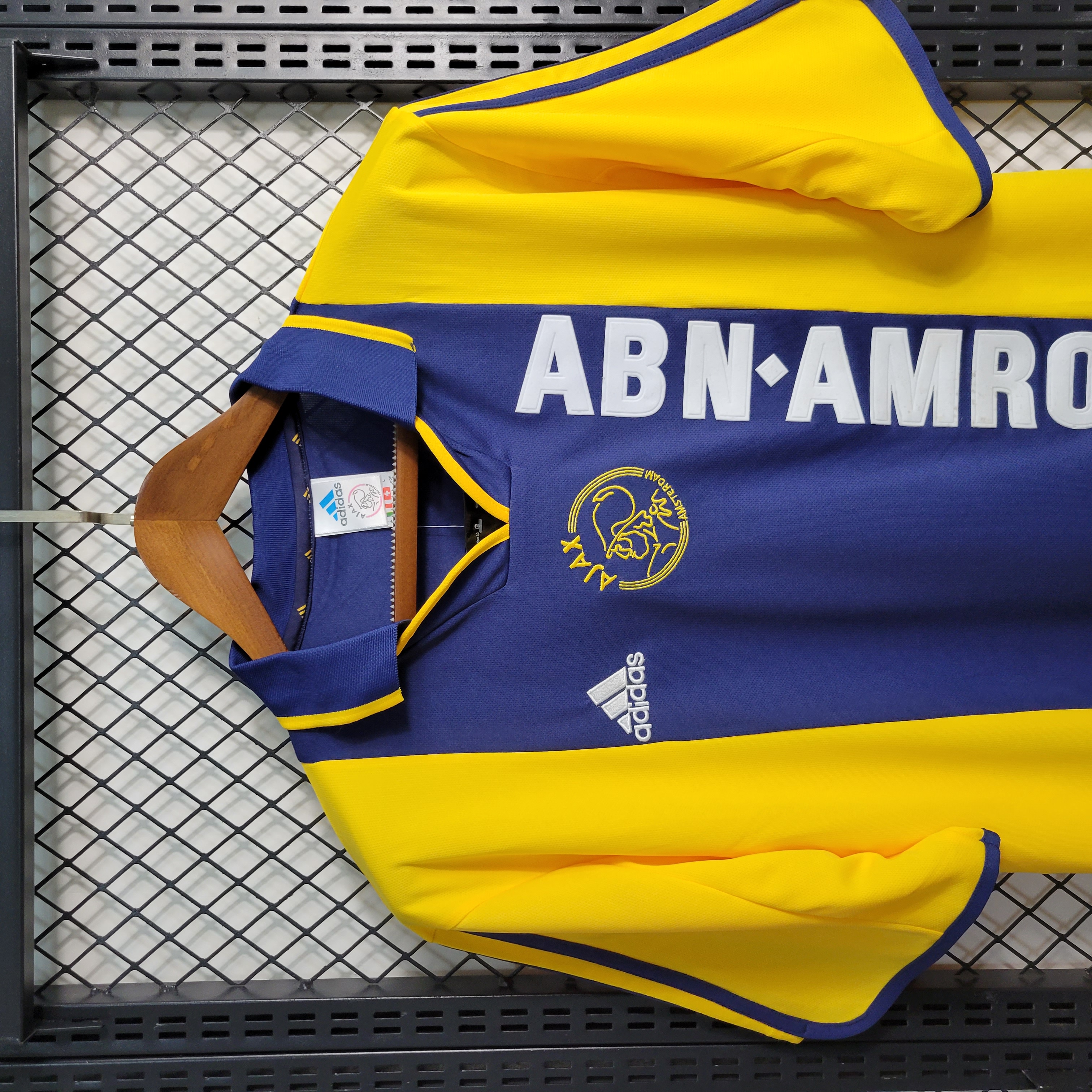 Retro Ajax 2000-01 Away Jersey - SOCCERDEALSHOP