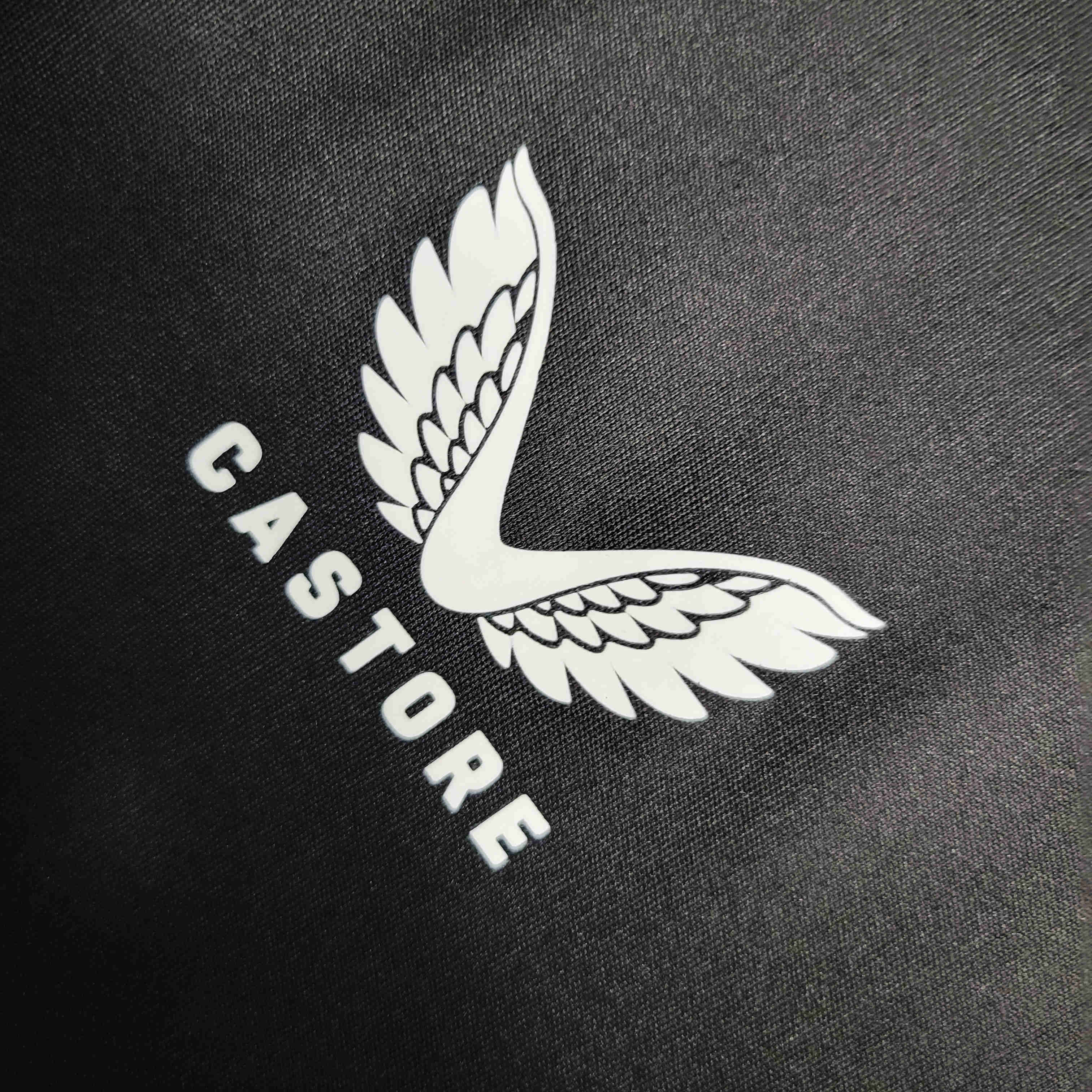 Newcastle United 23-24 Black Training Jersey - Fans Version - SOCCERDEALSHOP