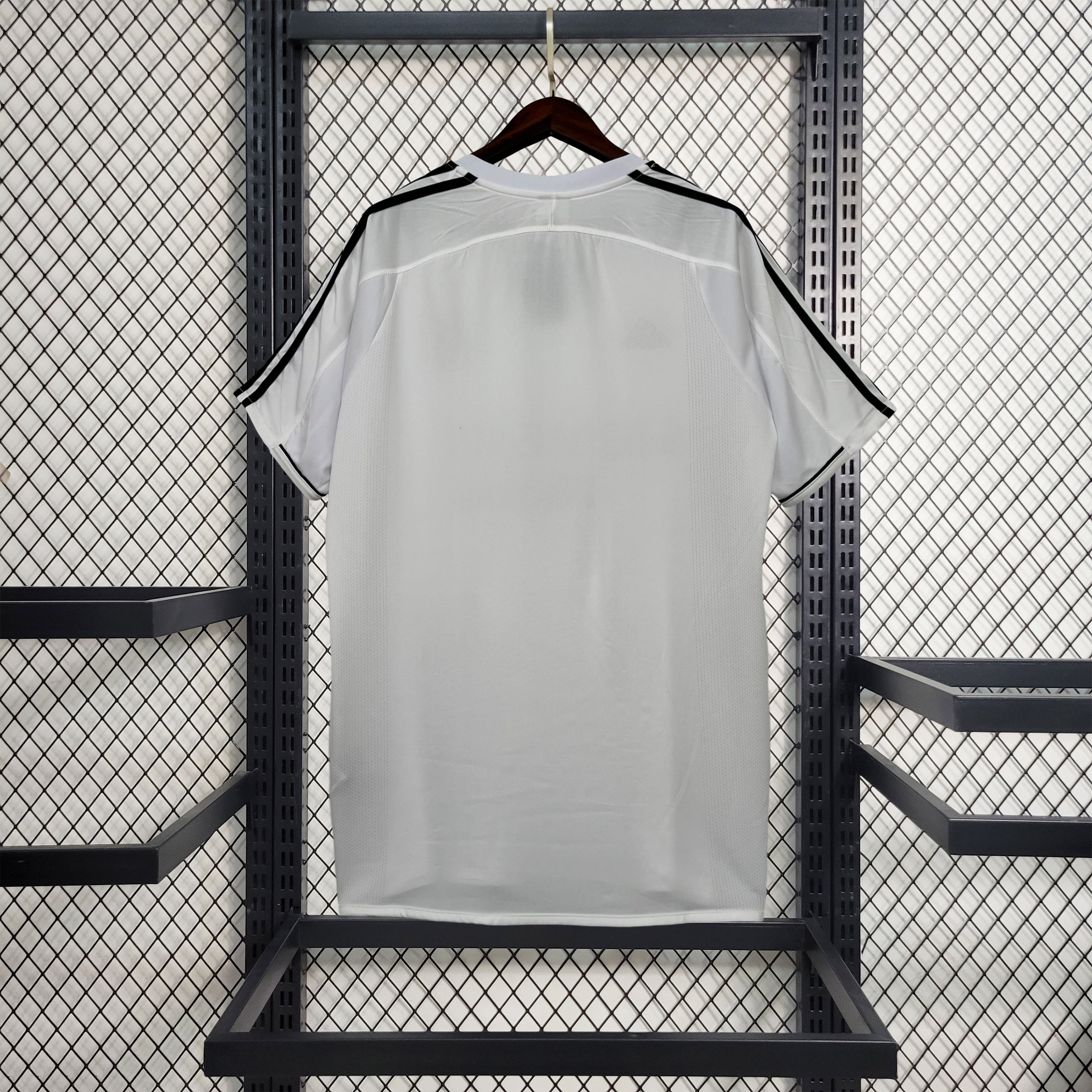 Retro Real Madrid 03-04 Home Stadium Jersey - SOCCERDEALSHOP