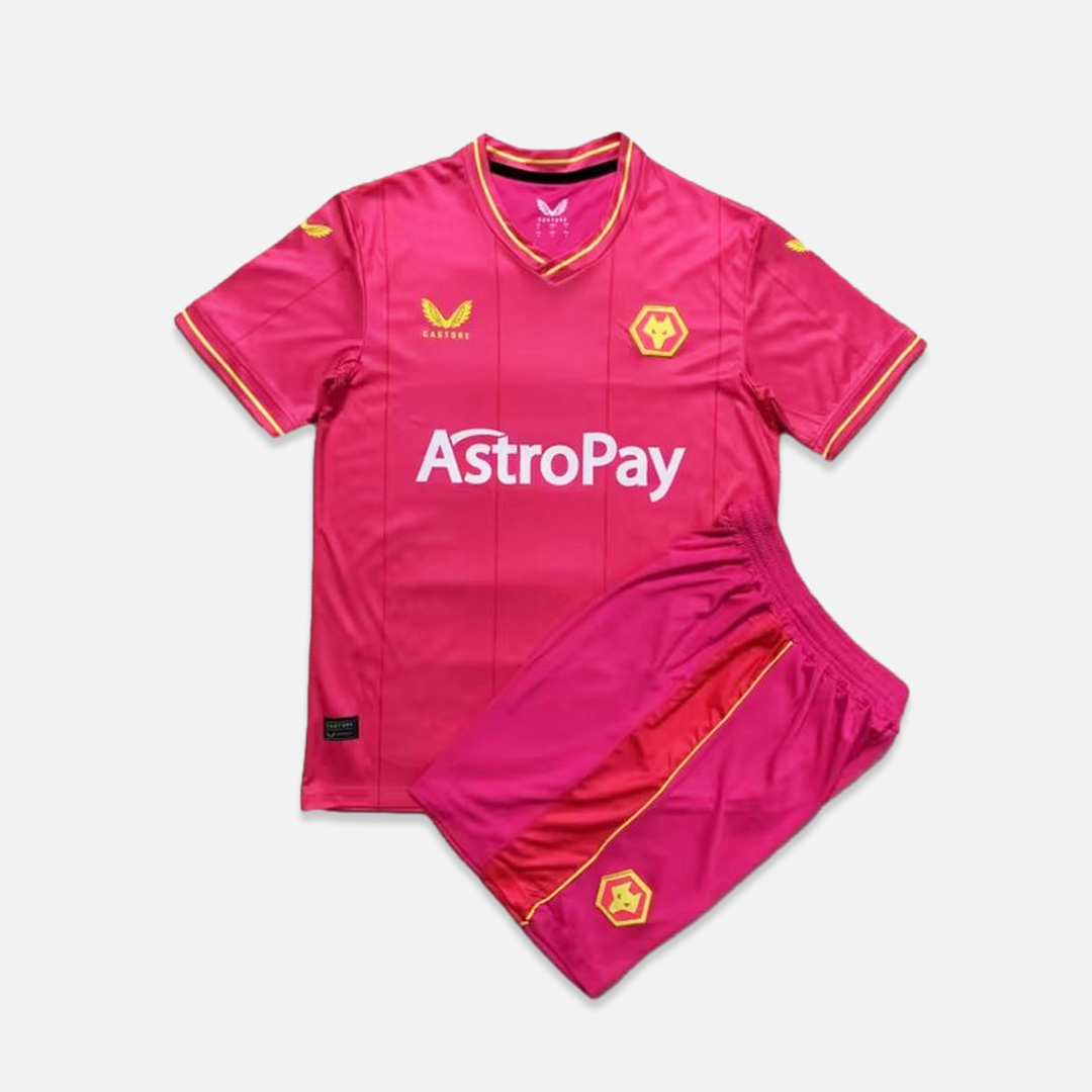 Wolverhampton Wanderers Wolves 23-24 Pink Goalkeeper Kids Kit - SOCCERDEALSHOP