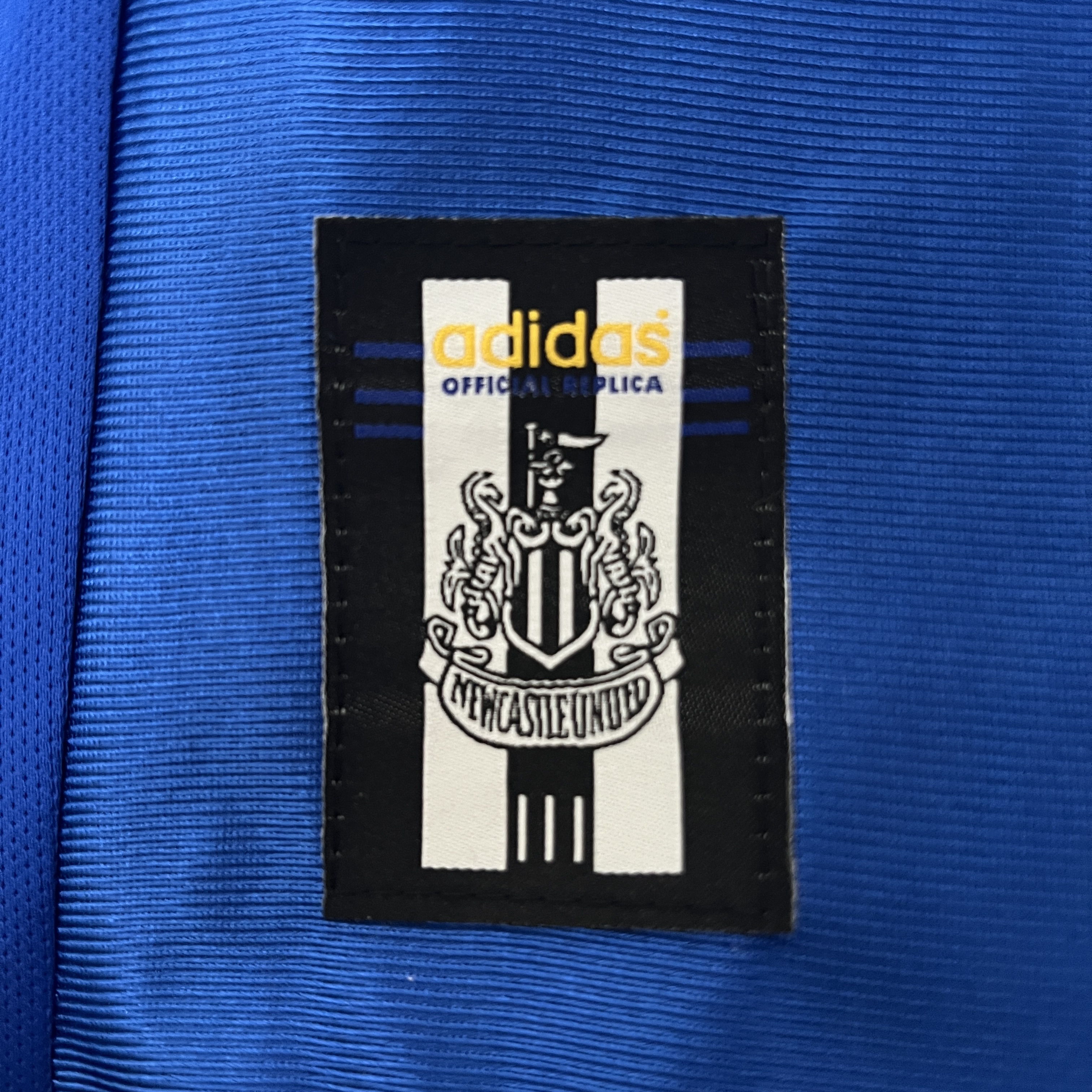 Retro Newcastle United 1998-99 Away Stadium Jersey - SOCCERDEALSHOP