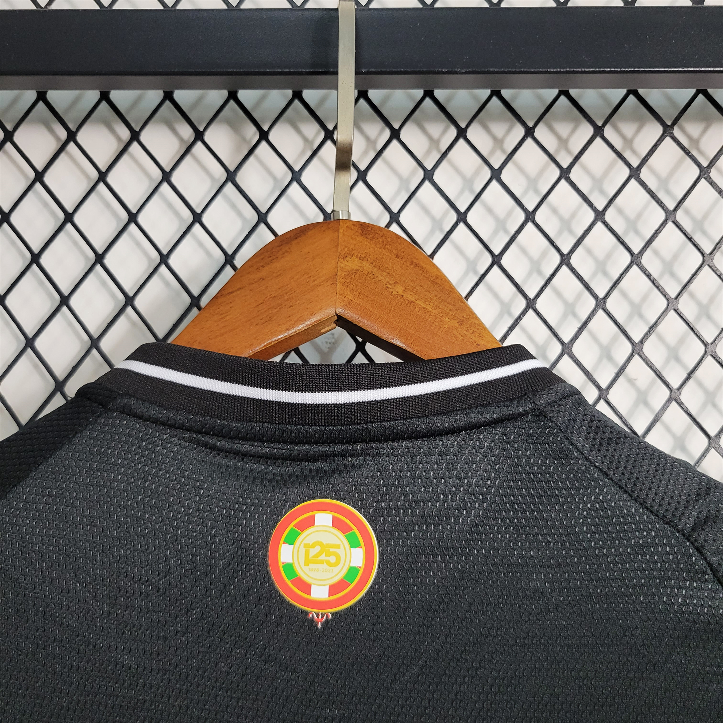 Athletic Bilbao 23-24 Black Goalkeeper Jersey - Fans Version - SOCCERDEALSHOP