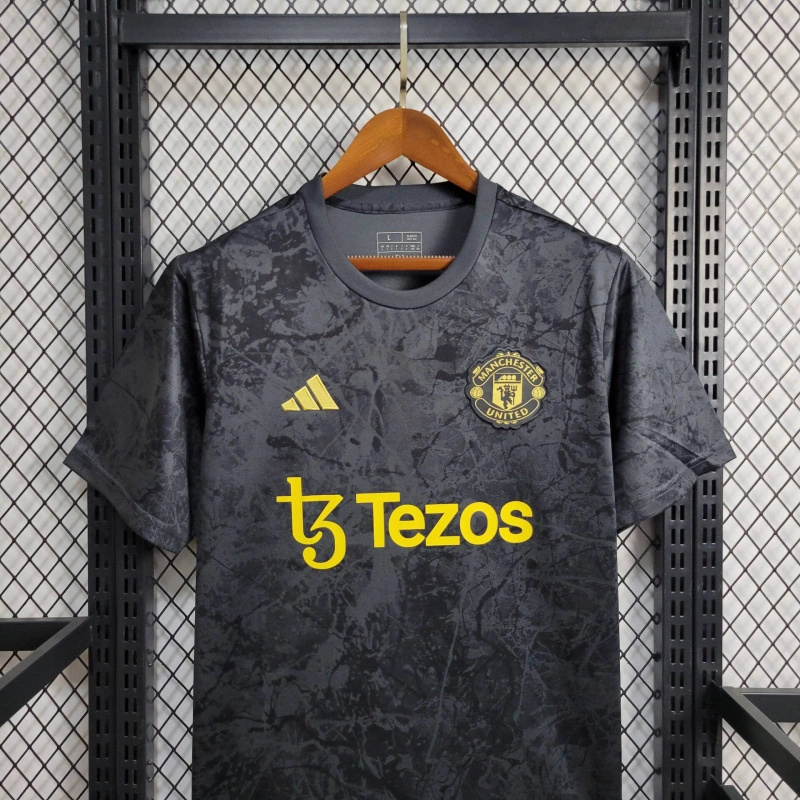 Manchester United 23-24 Black Pre-match Jersey - Fans Version - SOCCERDEALSHOP