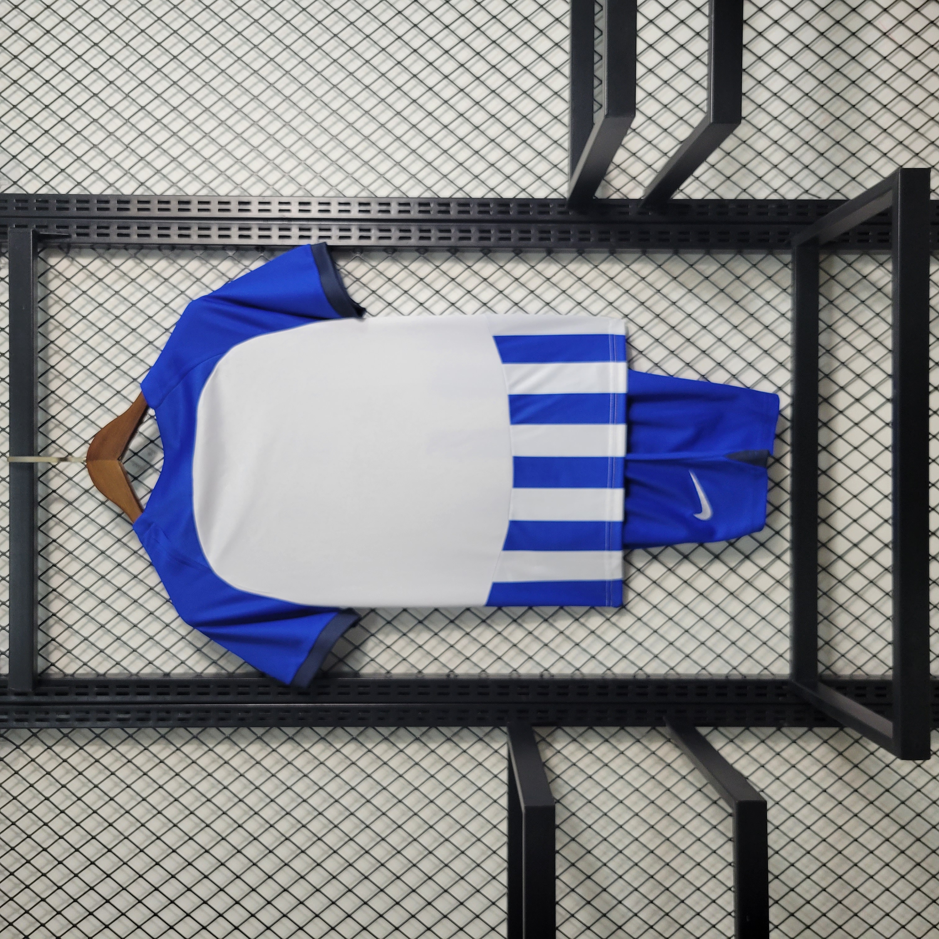 B.r.i.g.h.t.o.n 23-24 Home Kids Kit - SOCCERDEALSHOP