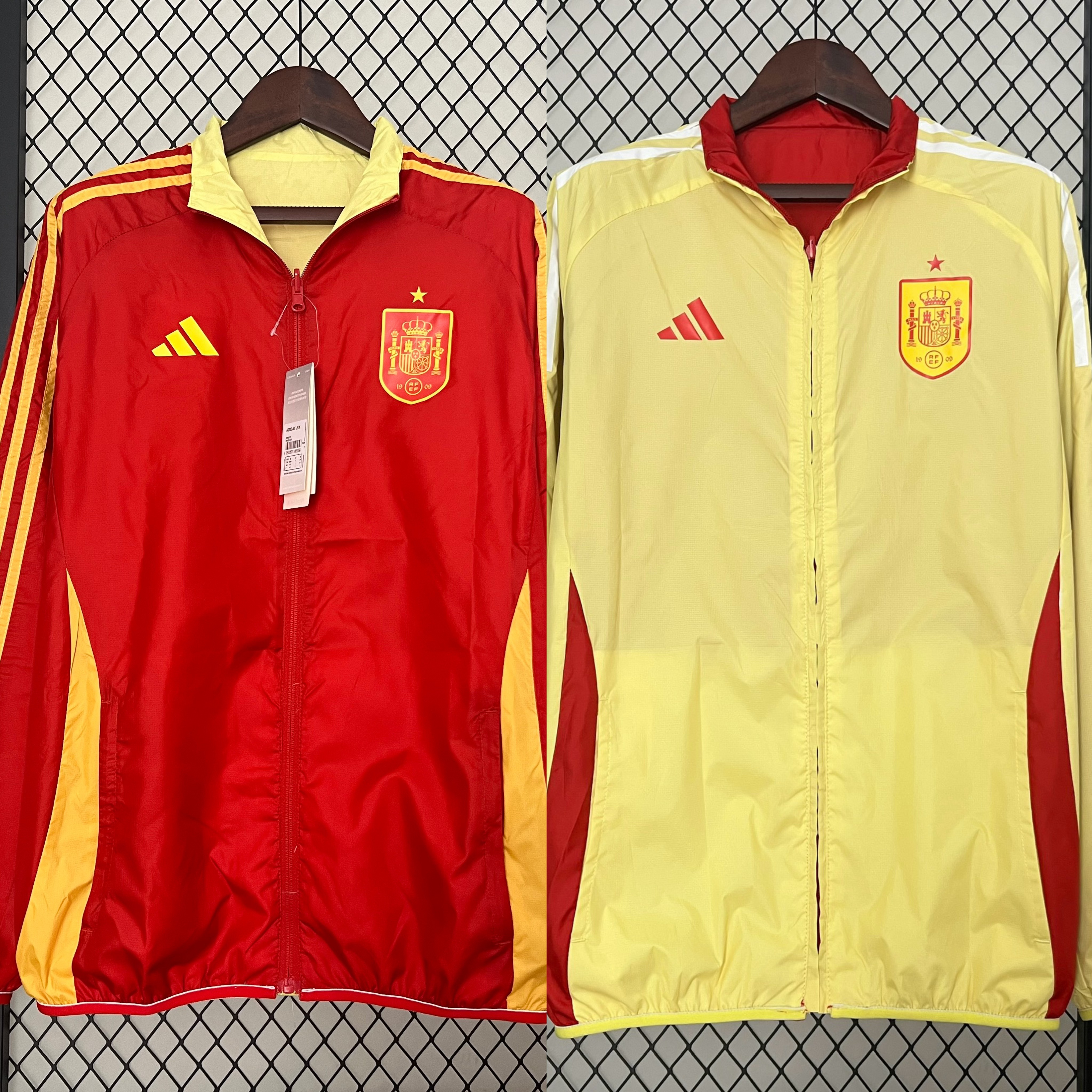 Spain 2024 Double Sided Reversible Windbreaker - Red & Yellow - SOCCERDEALSHOP